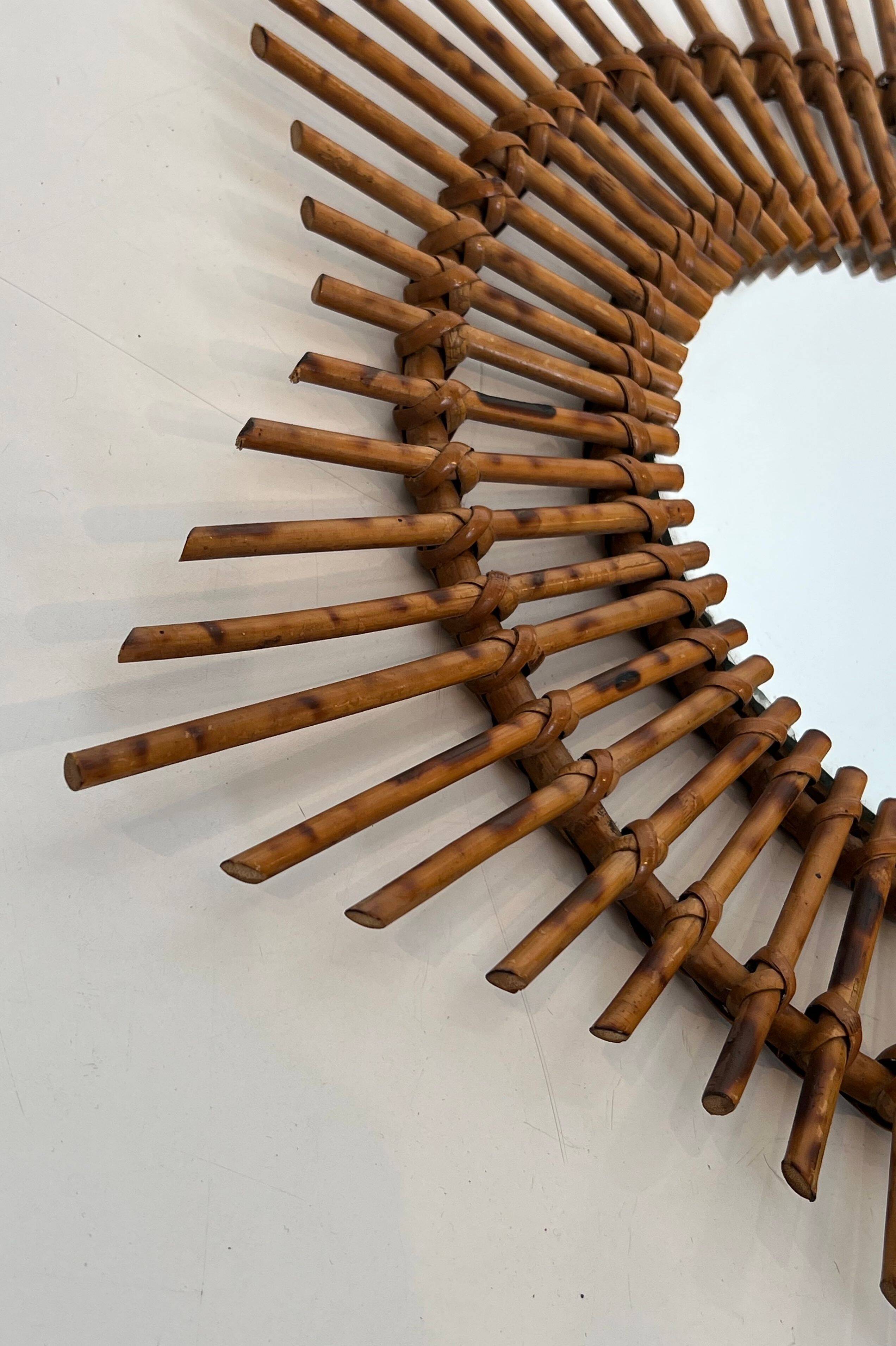 Rattan mirror in the shape of a star.