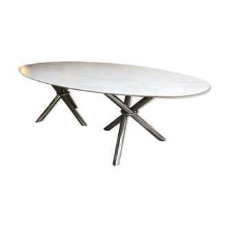 Table à manger en marbre et chrome