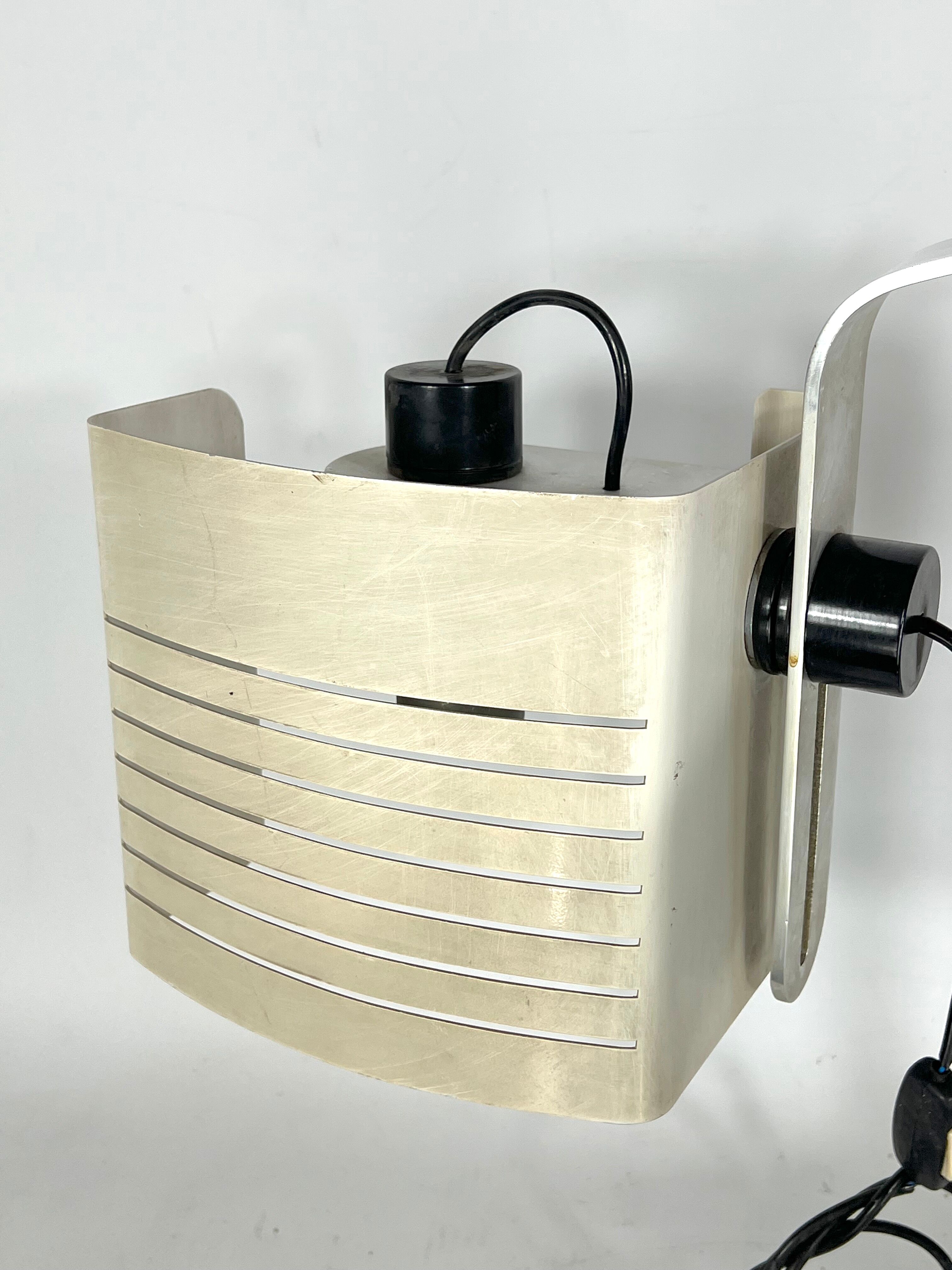 Vintage Italian aluminum and lacquer desk lamp from 60s