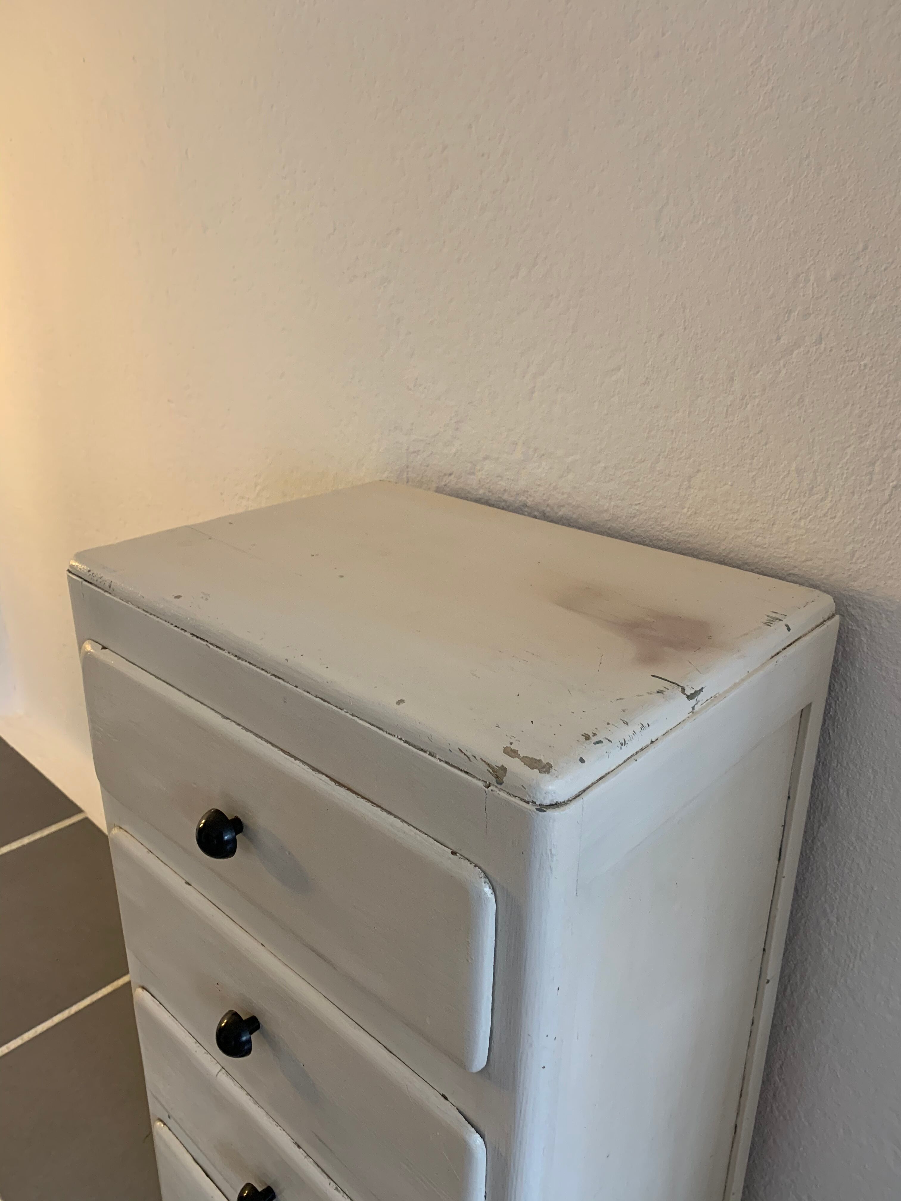 Art Deco Wood Clothing chest of drawers