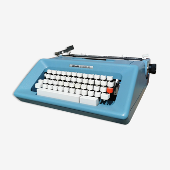 Olivetti Studio 46 typewriter