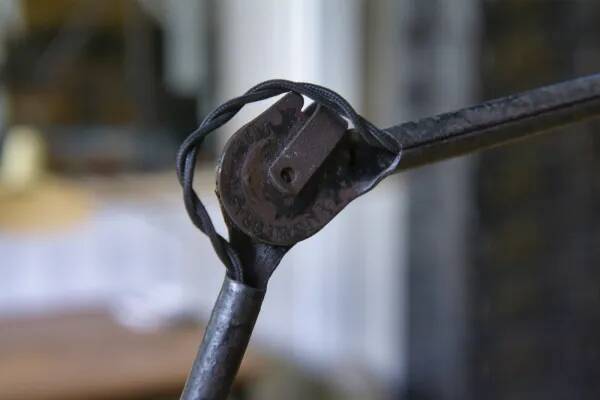 Emblematic Gras lamp, Ravel edition, by Bernard-Albin Gras, 1930s