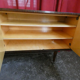 Enfilade verni polyester ouvrant à 4 vantaux