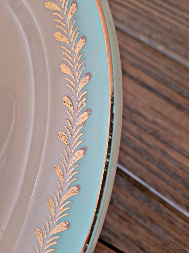 Raviers Lunéville Pierrefonds, dorure et feuillage doré (lot de 2)