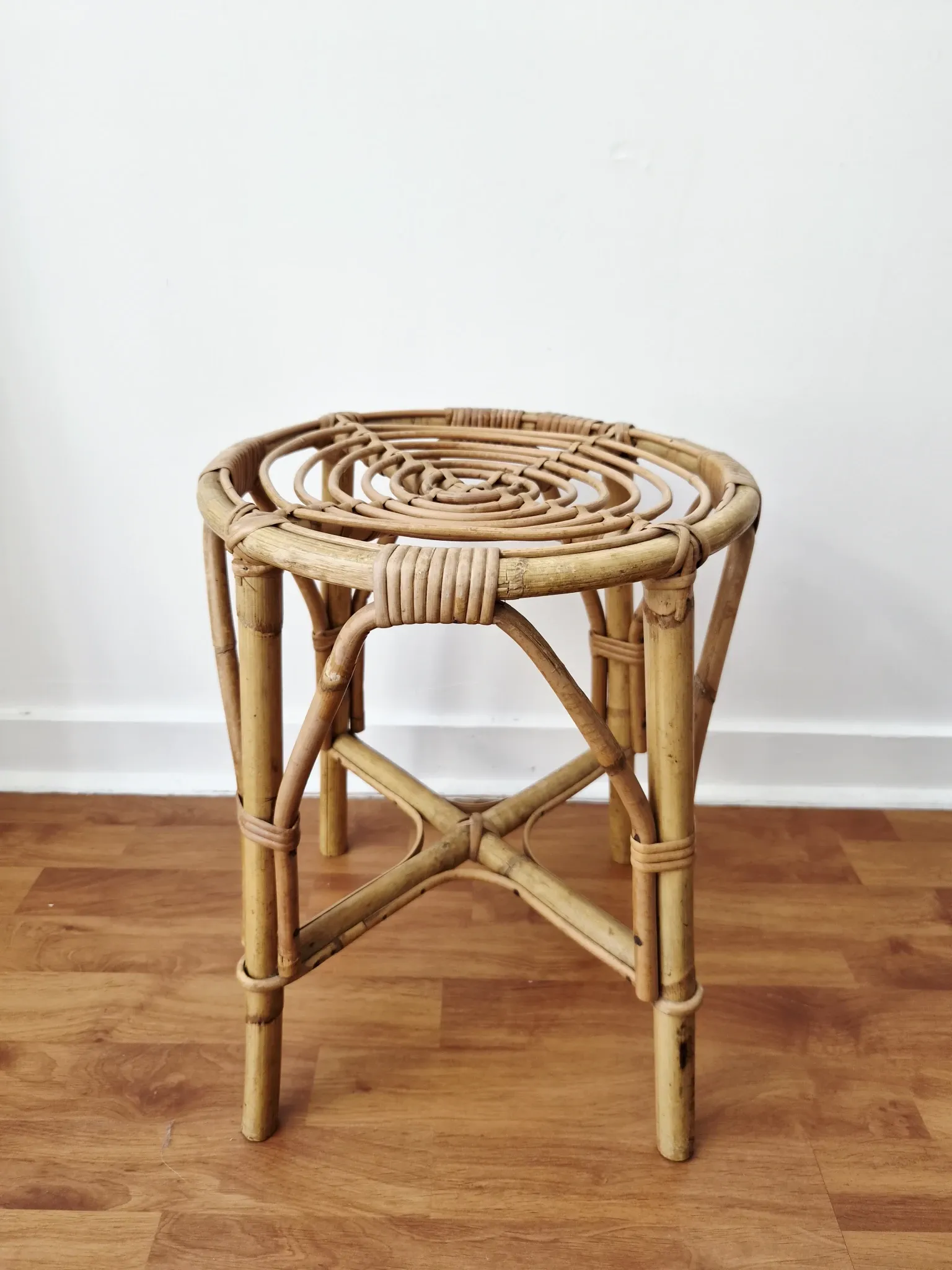 Vintage rattan stool in bohemian retro style - 1950s/1960s