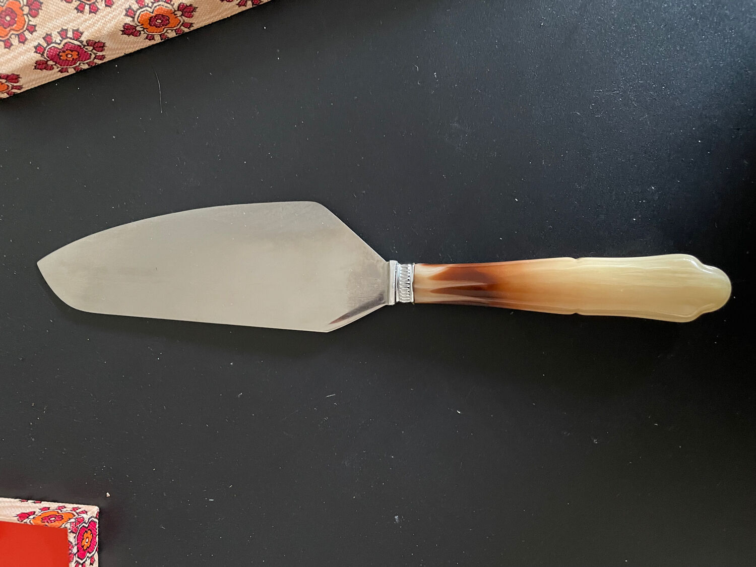 Pie shovel 70s