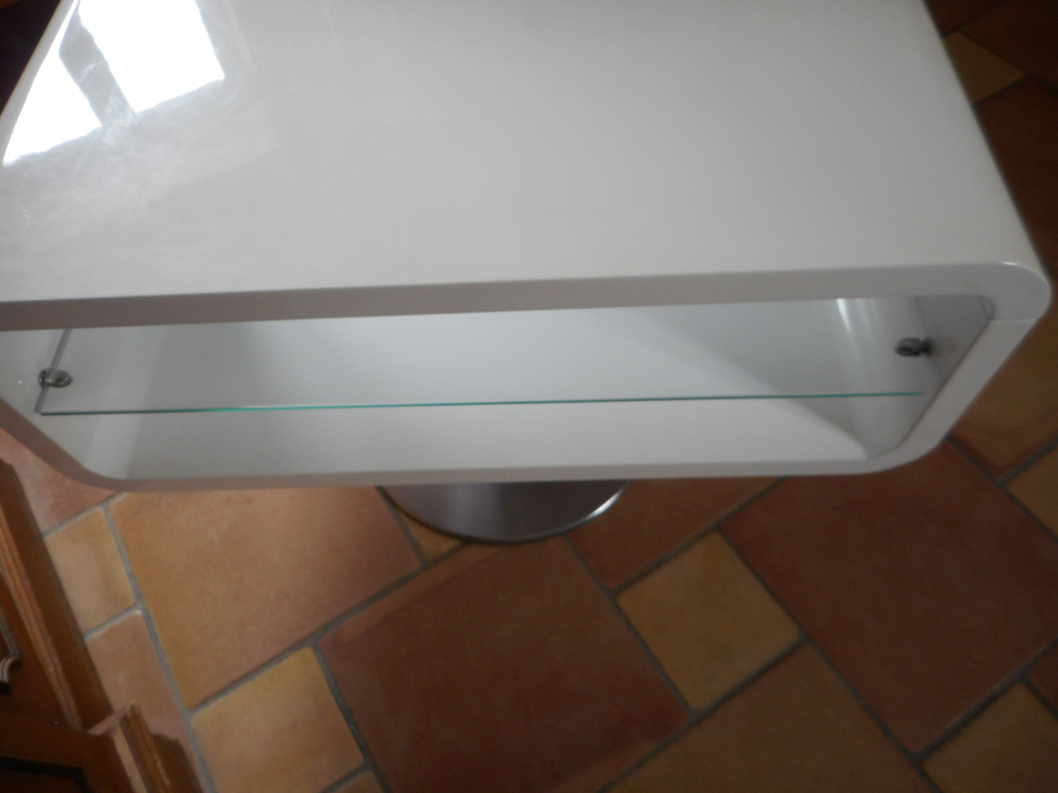 Meuble table  tv pied tulipe