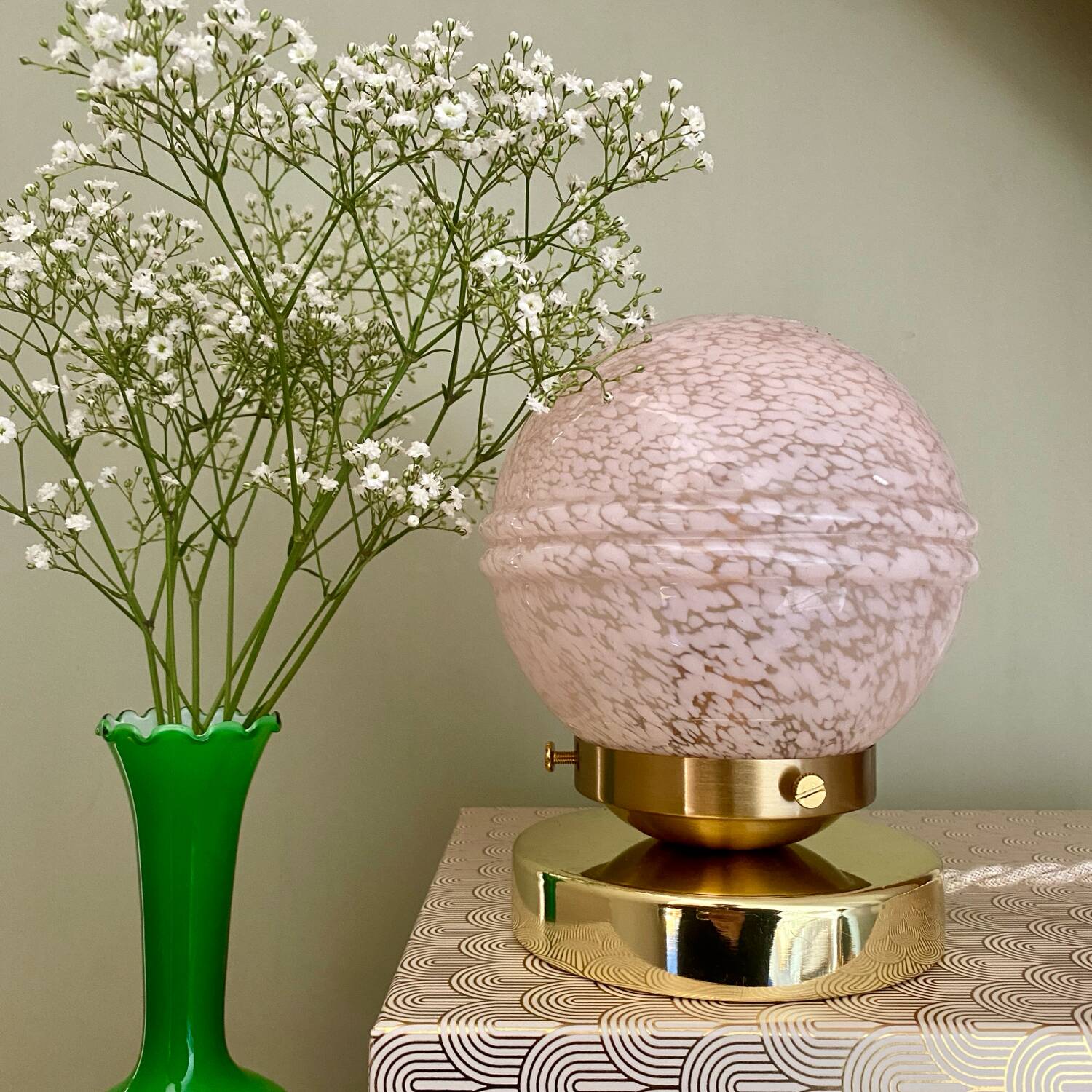 Vintage globe table lamp in pink Clichy glass