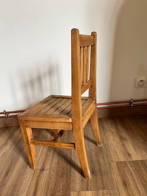 Chaise enfant bois