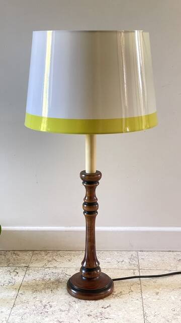 Candle holder lamp with walnut effect, vintage.