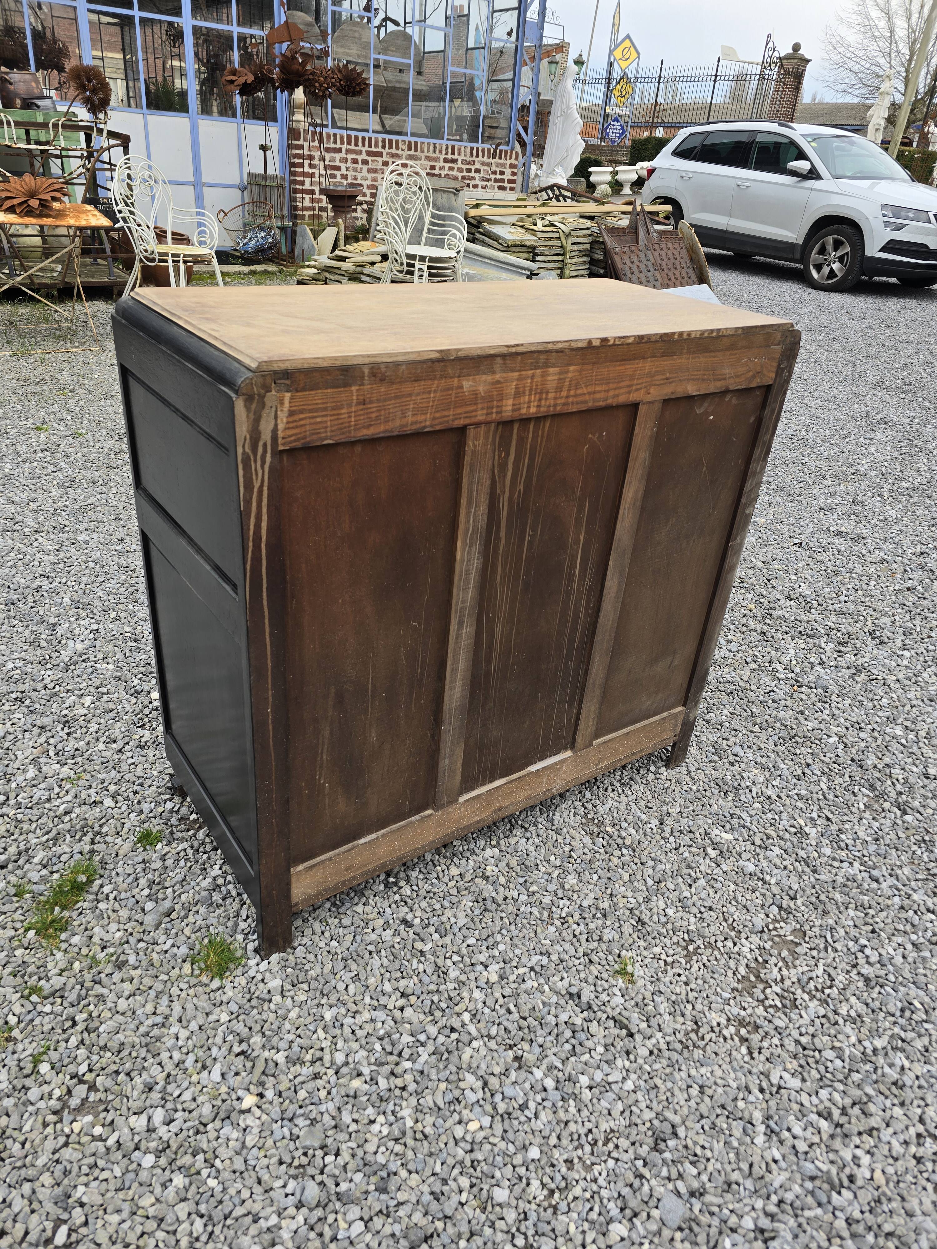Art deco oak chest of drawers from the 50s revamp