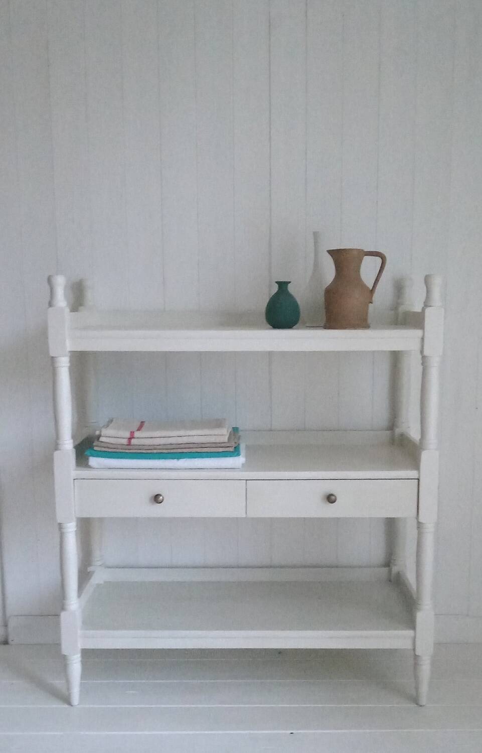 Shelf / Shelf unit on feet