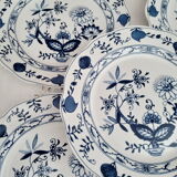 Set of 4 Royal Boch dessert plates in white earthenware floral décor roy blue