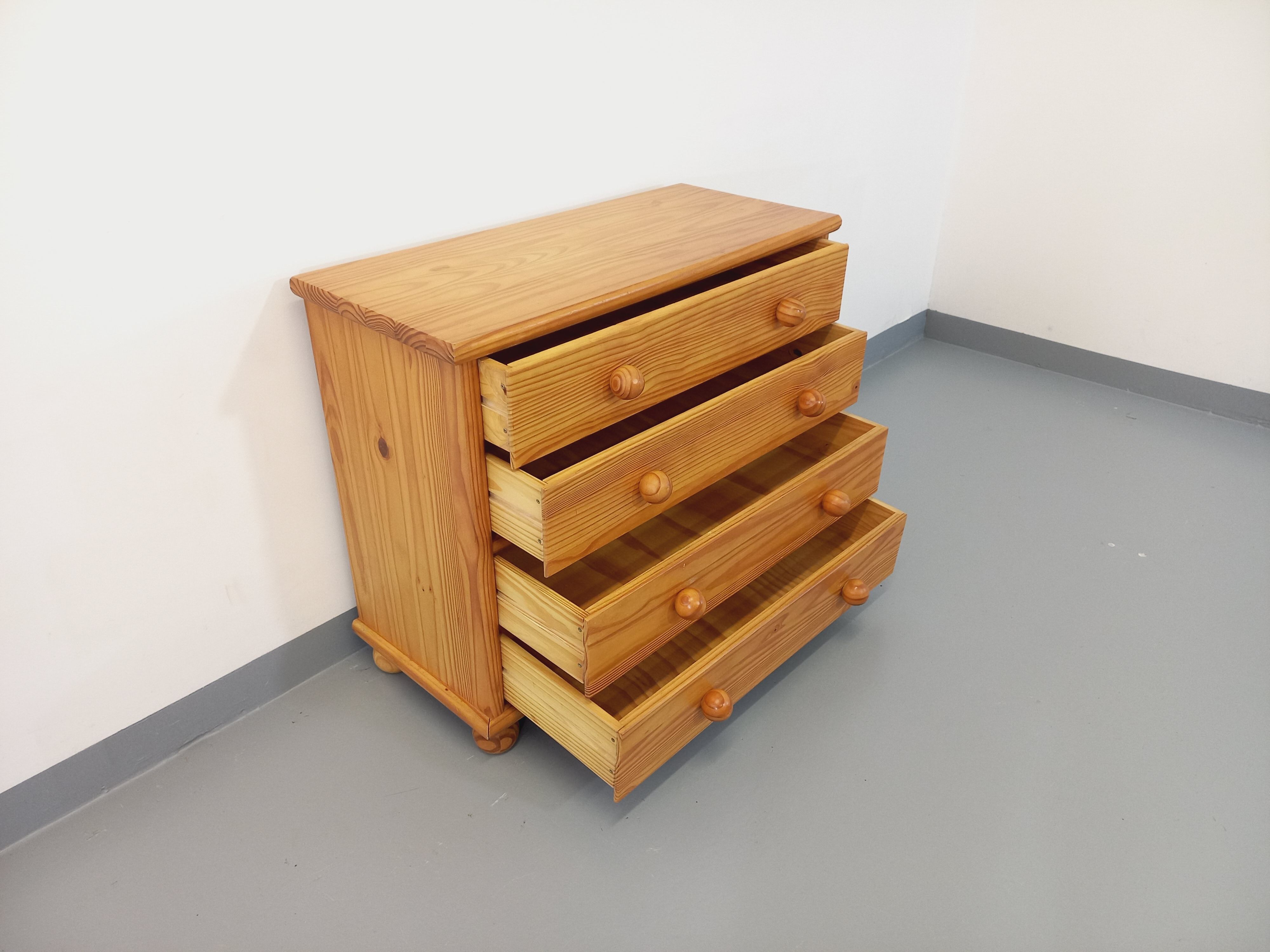 Commode en pin vintage des années 70