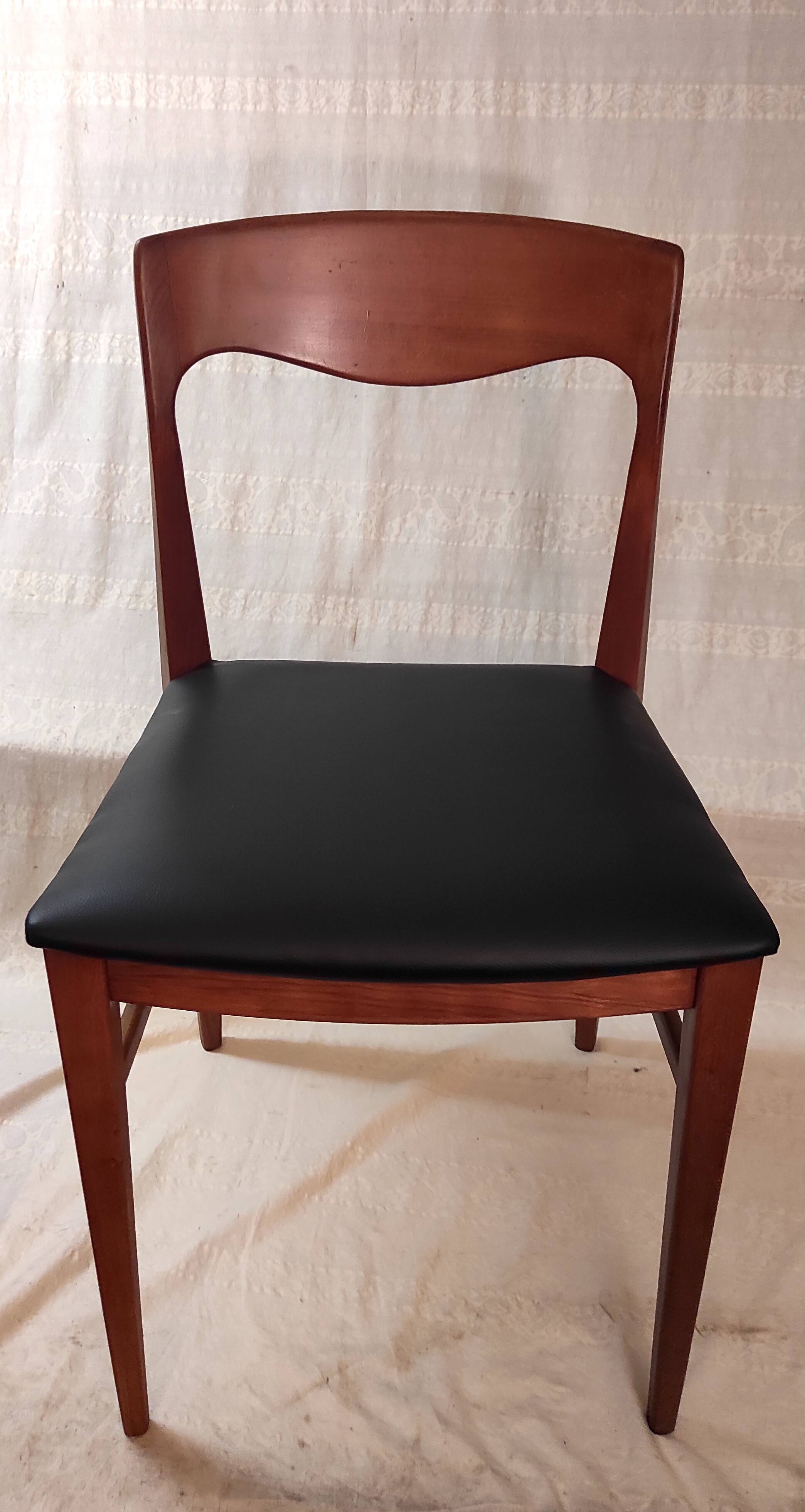 Chaise style scandinave en bois massif - années 70