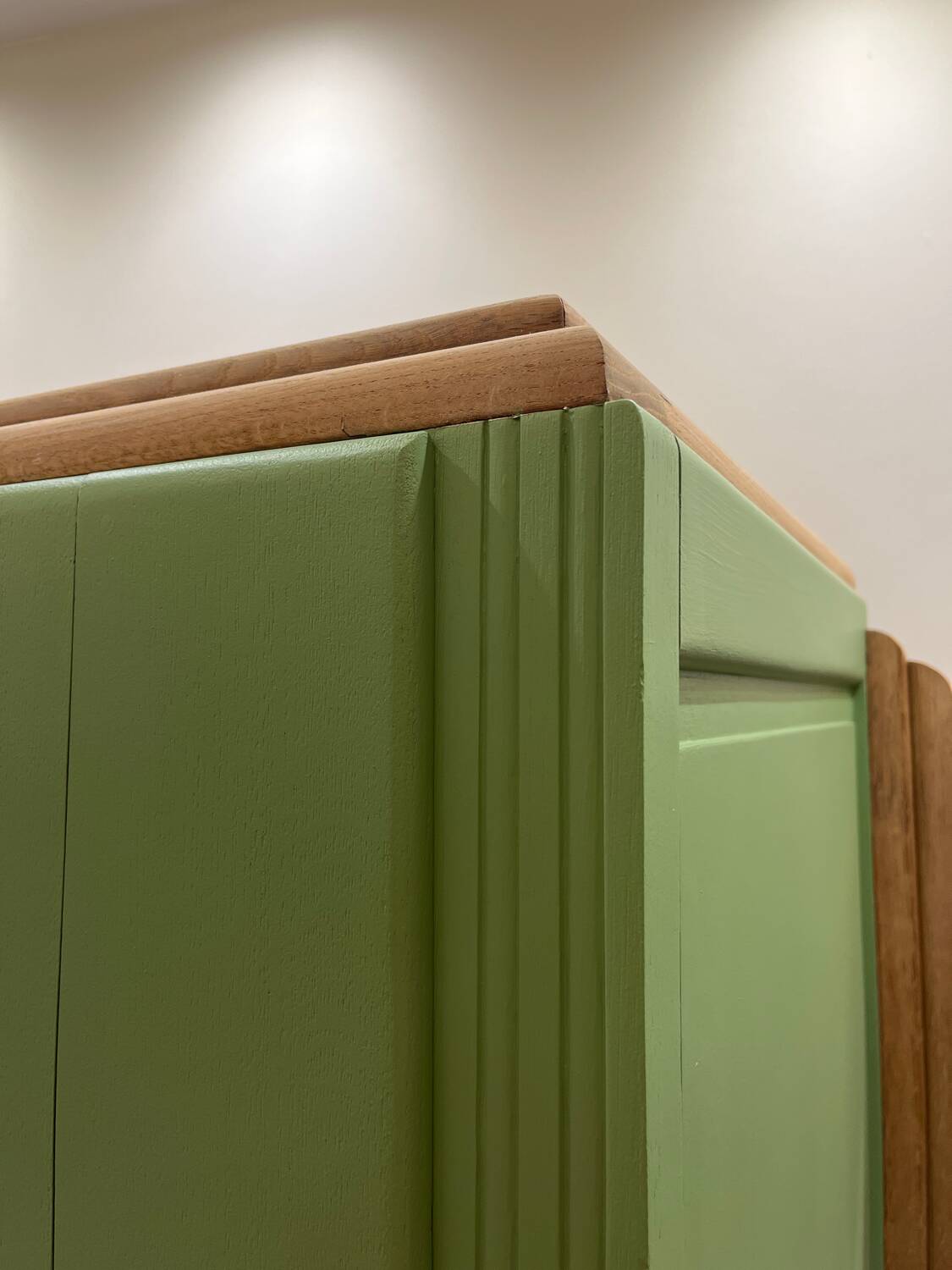 Armoire asymétrique