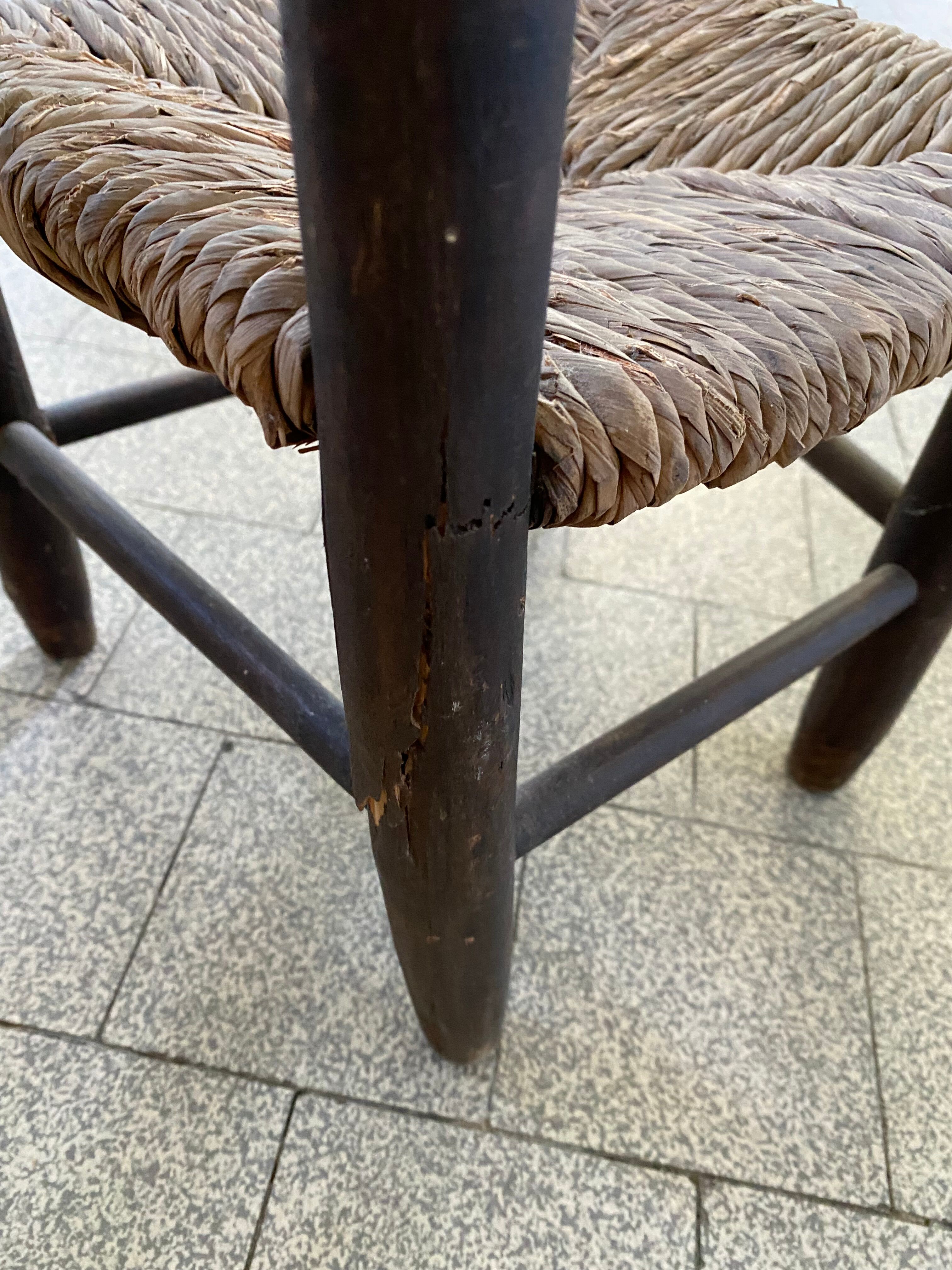 Wooden stool and children's canage