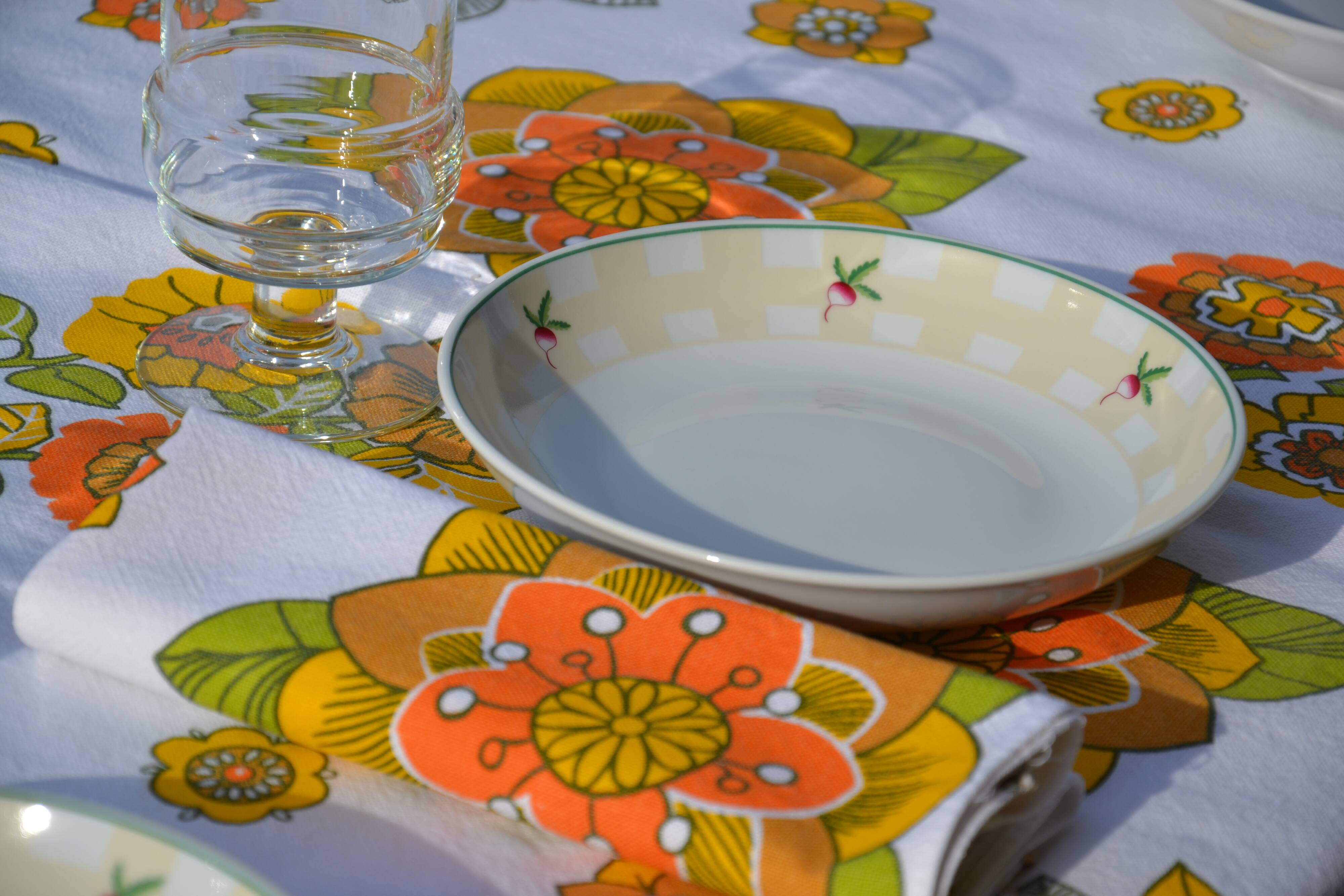 Nappe à fleurs en coton/lin vintage