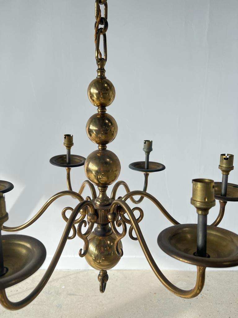 Small golden Dutch chandelier with 6 arms of light