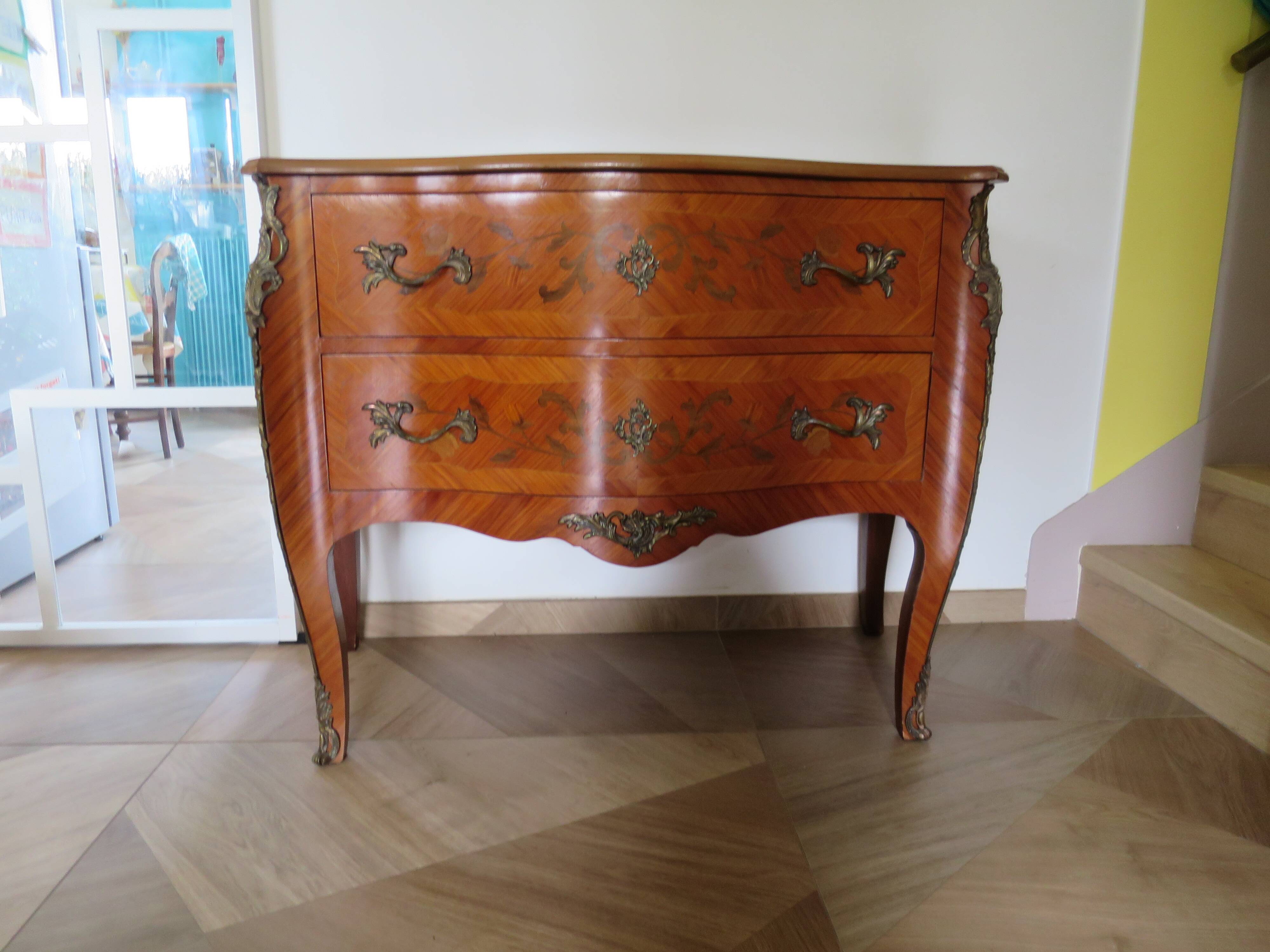 Louis XV commode - 2 drawers - floral marquetry - bronze ornament - 1950
