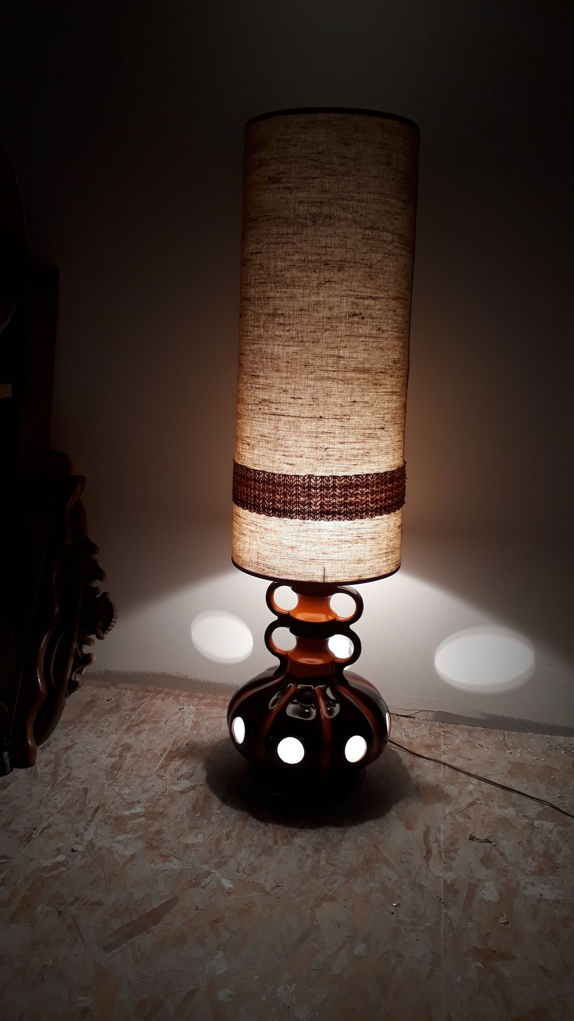 giant lamp with typical pumpkin ceramic 1970 120cmx32cm