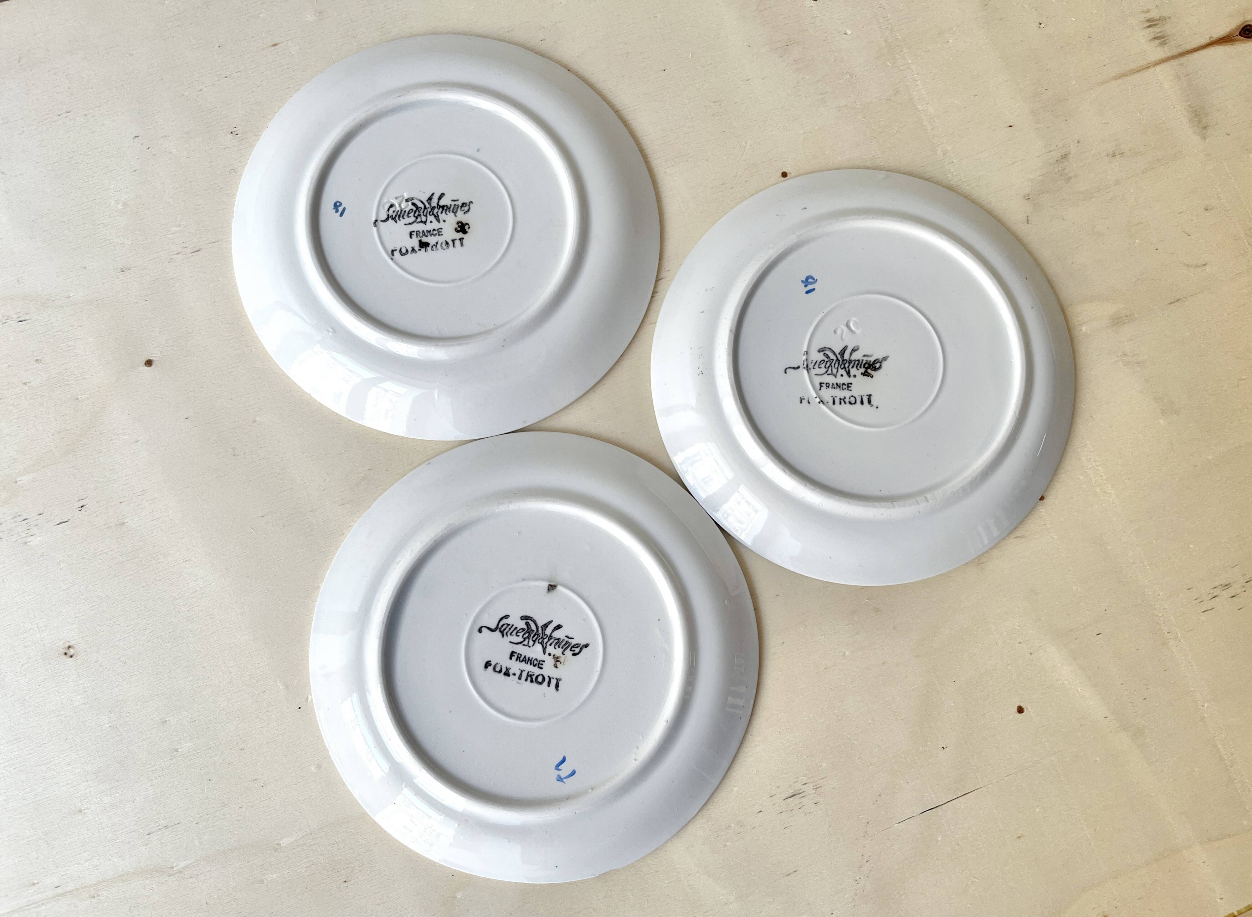 Set of 3 FOX TROTT coffee cups from Sarreguemines, 1930s, Art Deco service.