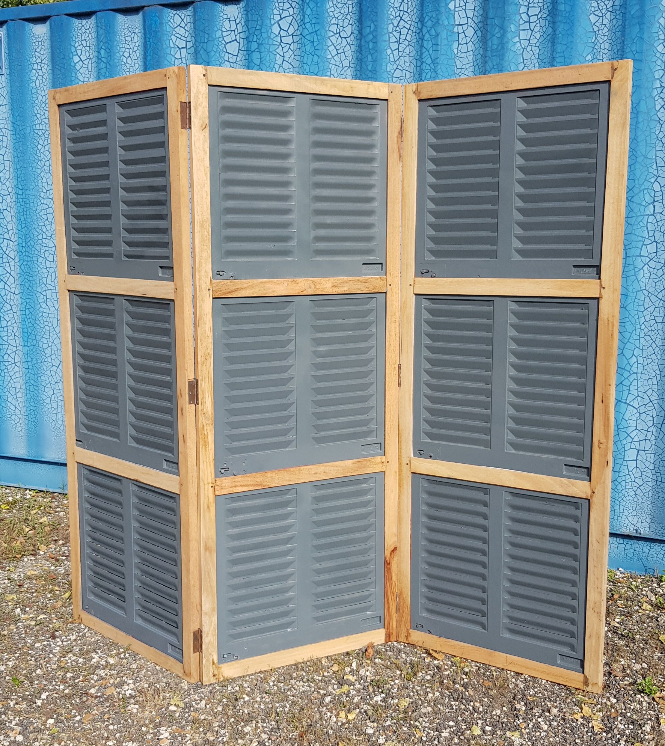 Screen - workshop divider