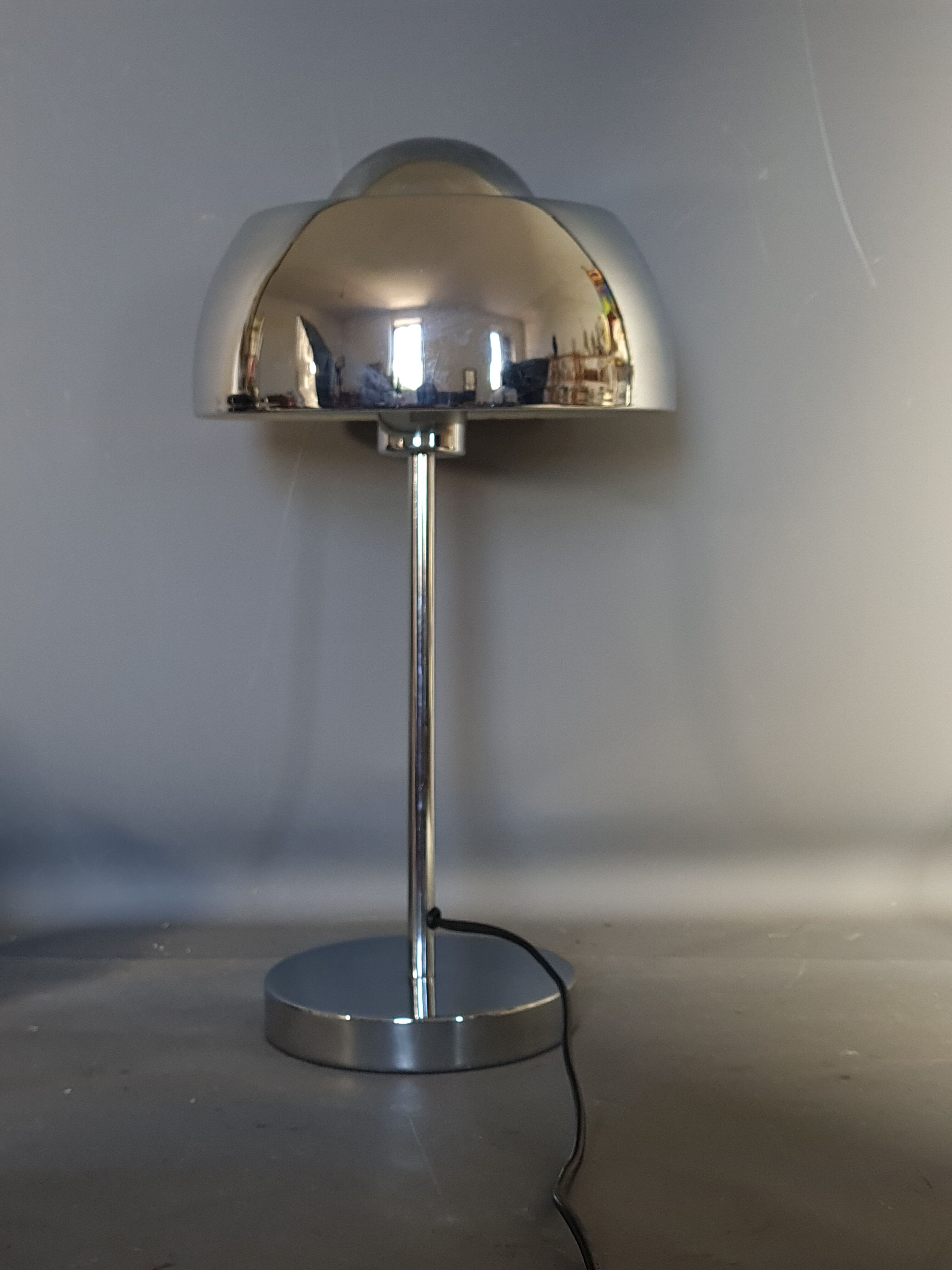 Lampe de table métal chromé vintage 70s SB