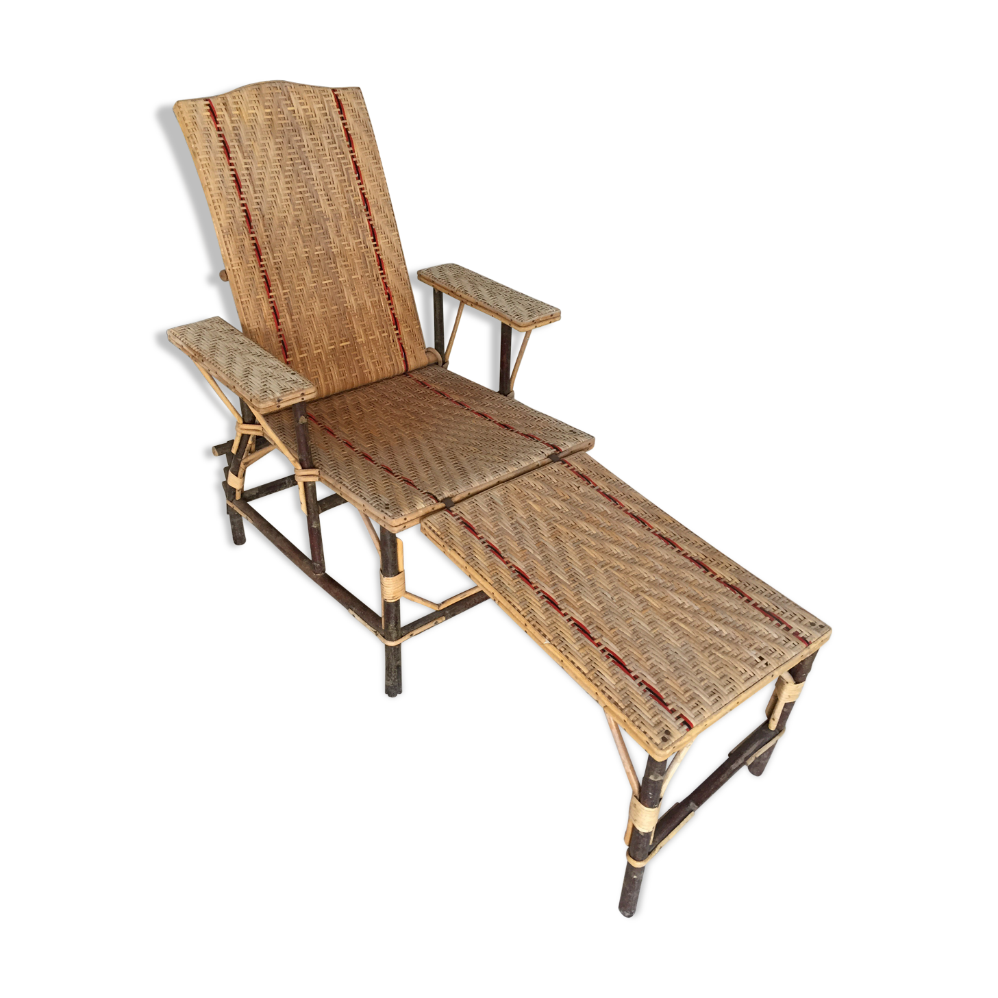 Vintage rattan lounge chair