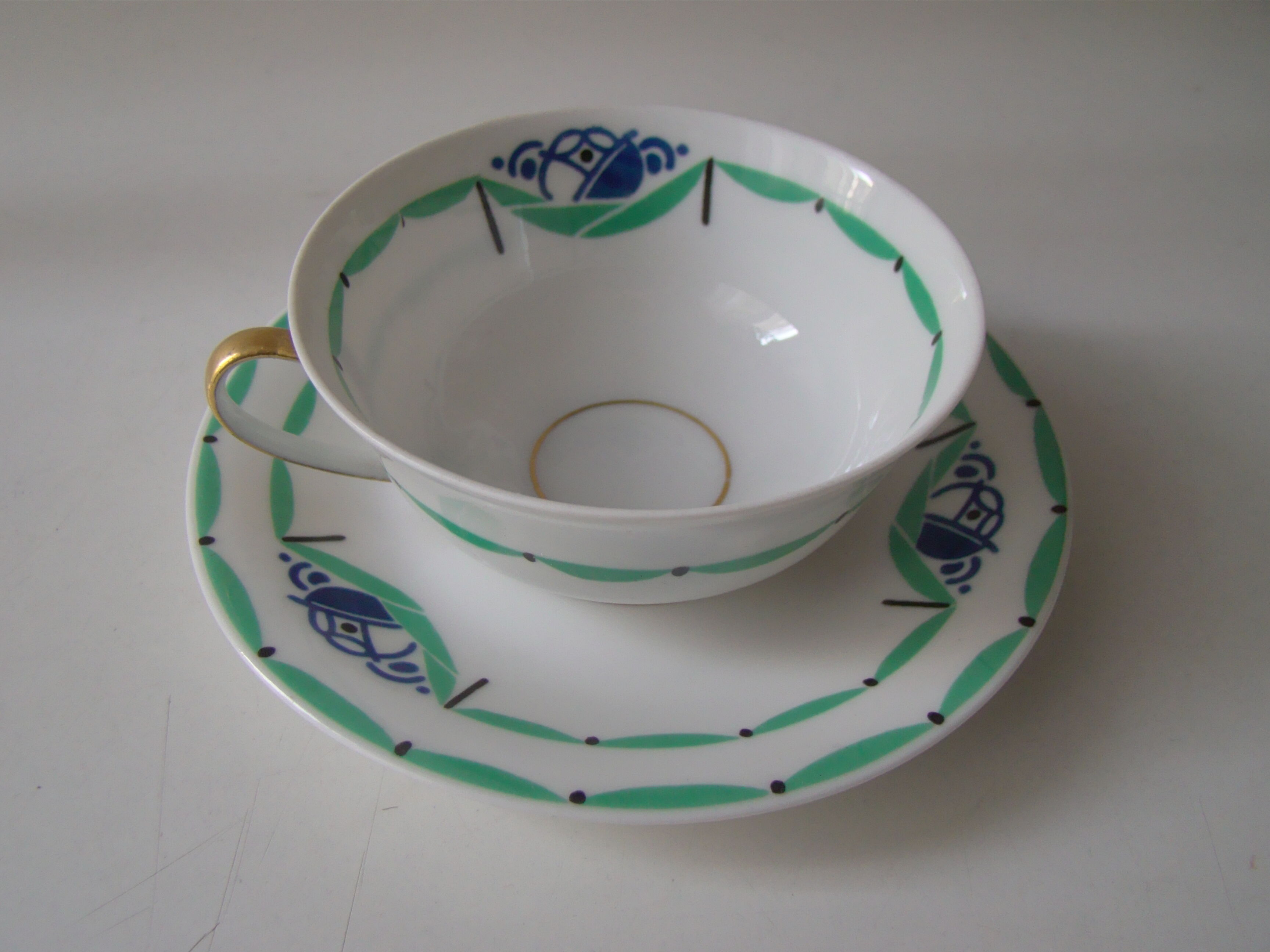 Tasse à café et soucoupe A. Lanternier Limoge
