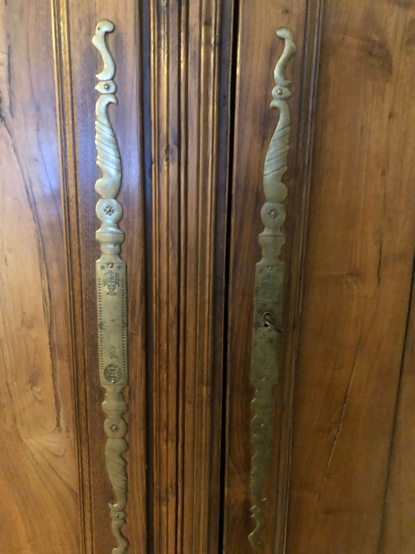 Tall wardrobe Brittany