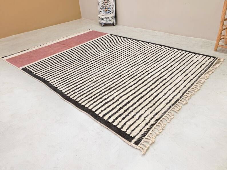 Handmade Moroccan rug 250cm x 150cm