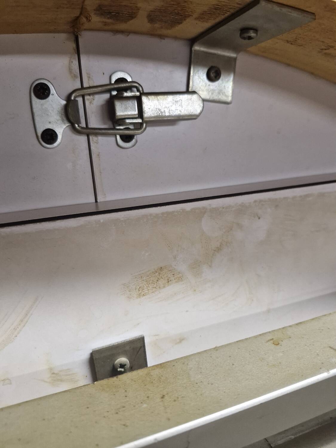 Roche Bobois round table