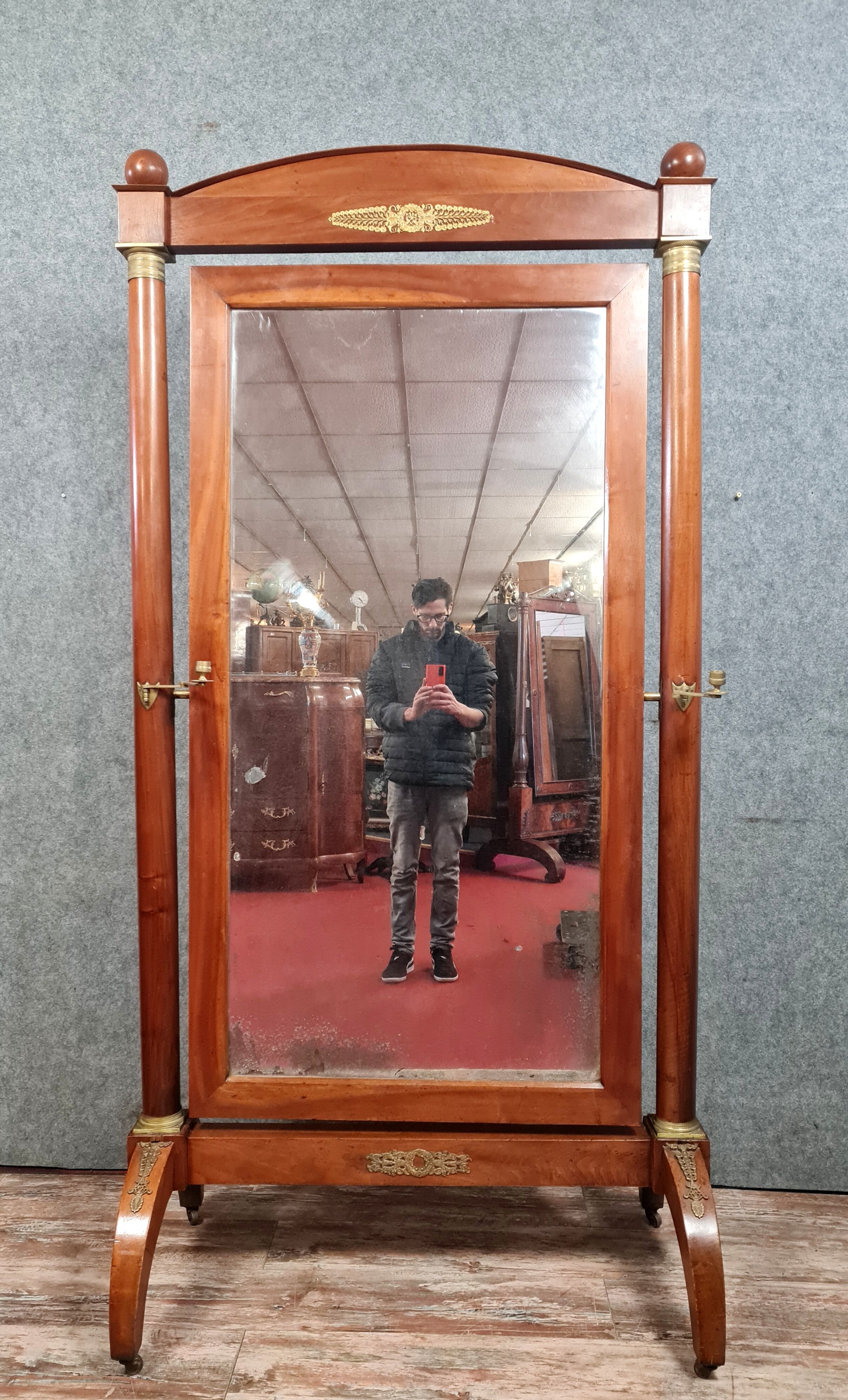 Psyche mirror on foot Empire period in mahogany