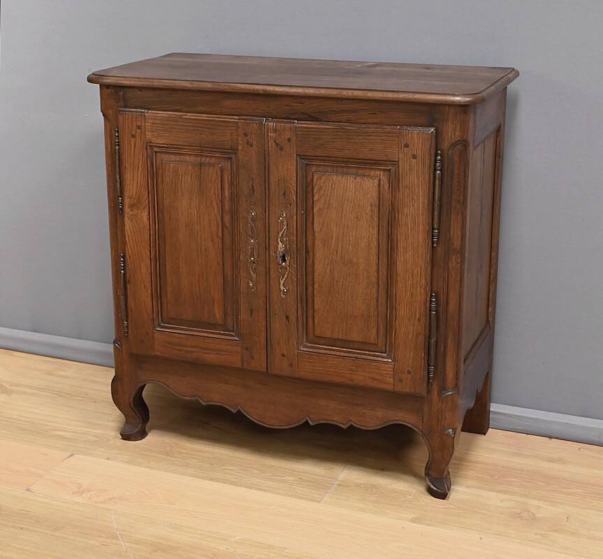 Solid oak sideboard, Louis XV style – Mid-19th century