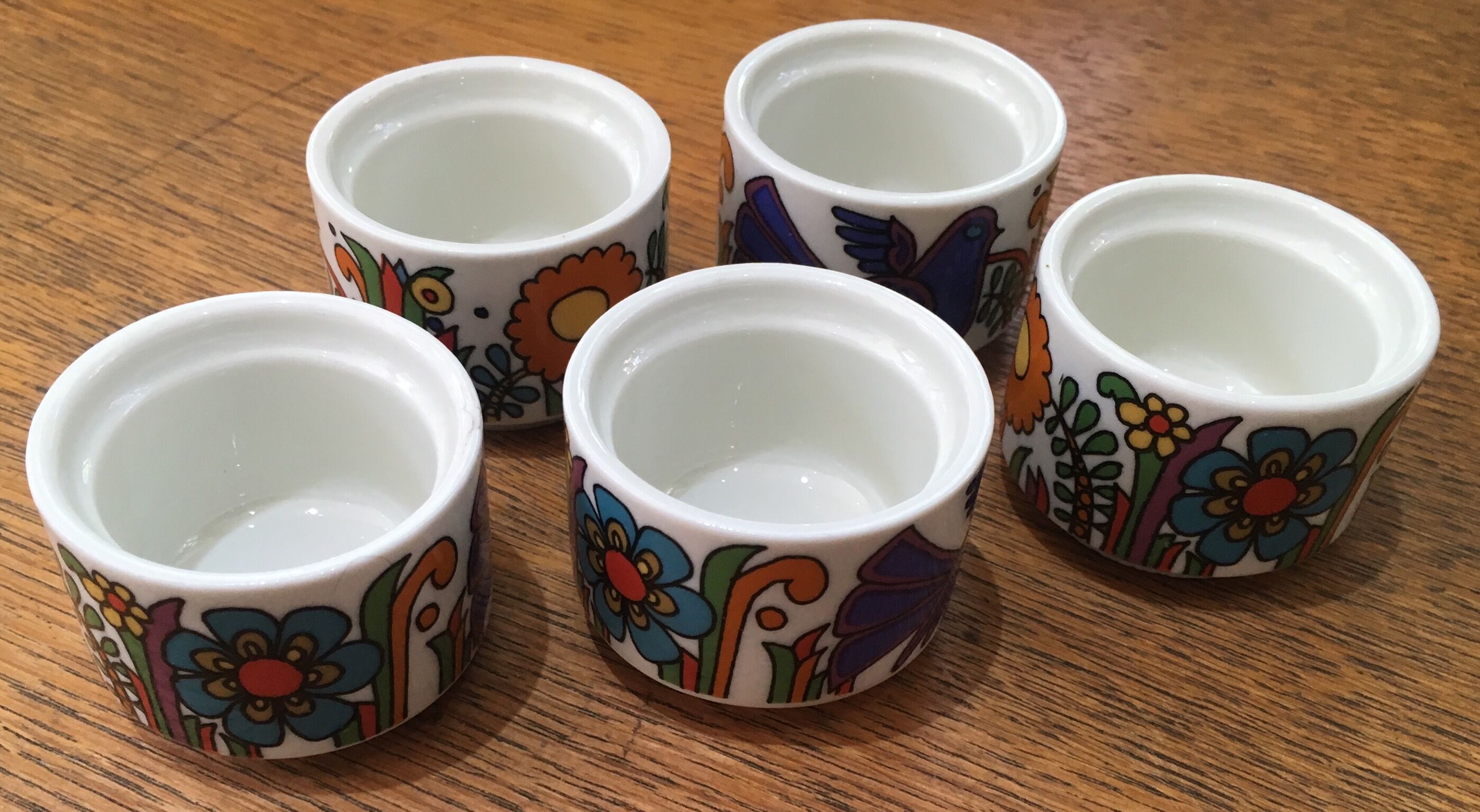 Series of 5 egg cups Villeroy & Boch Acapulco
