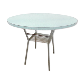 Formica and scoubidou table