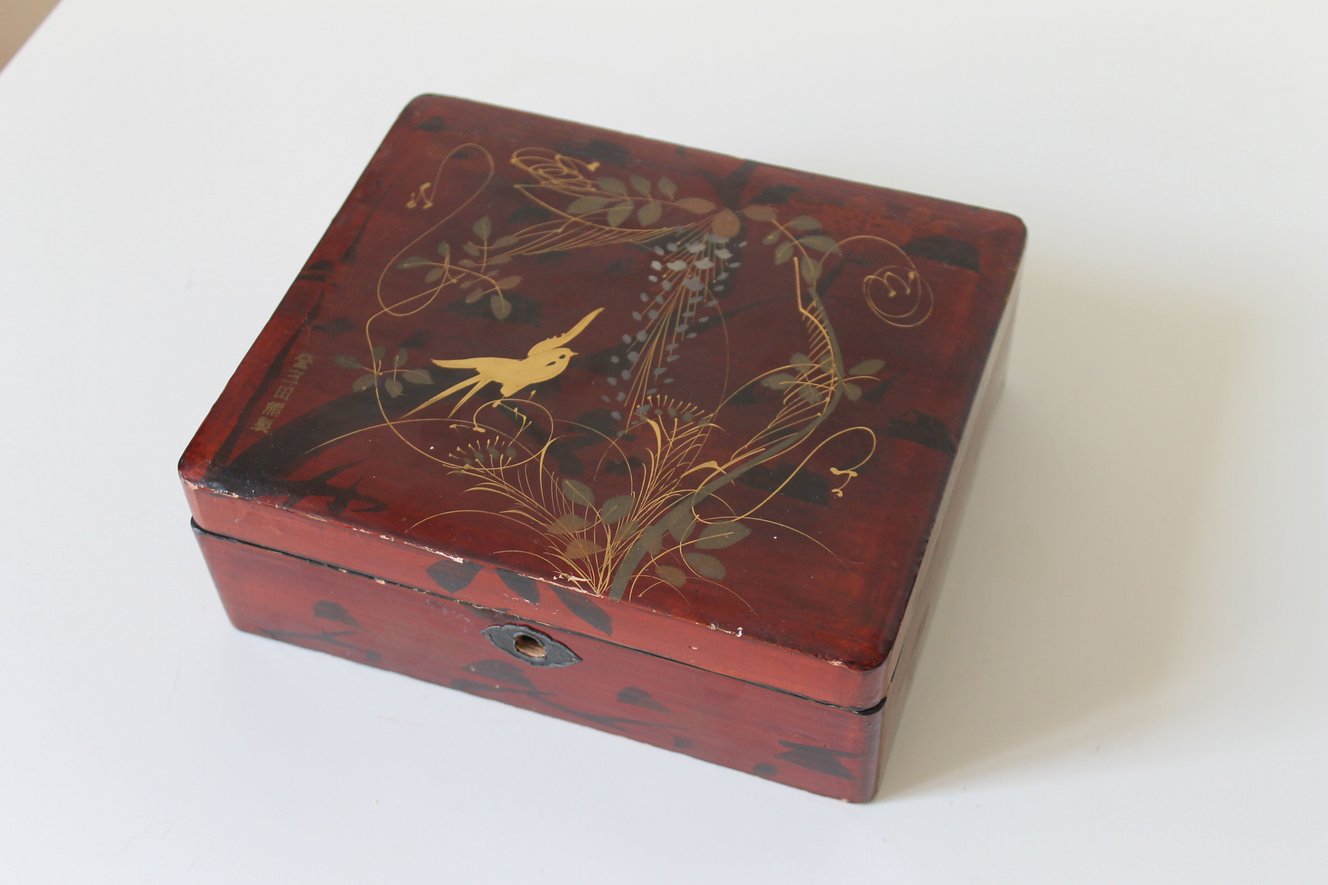 Japanese jewelry box Hiramaki lacquer