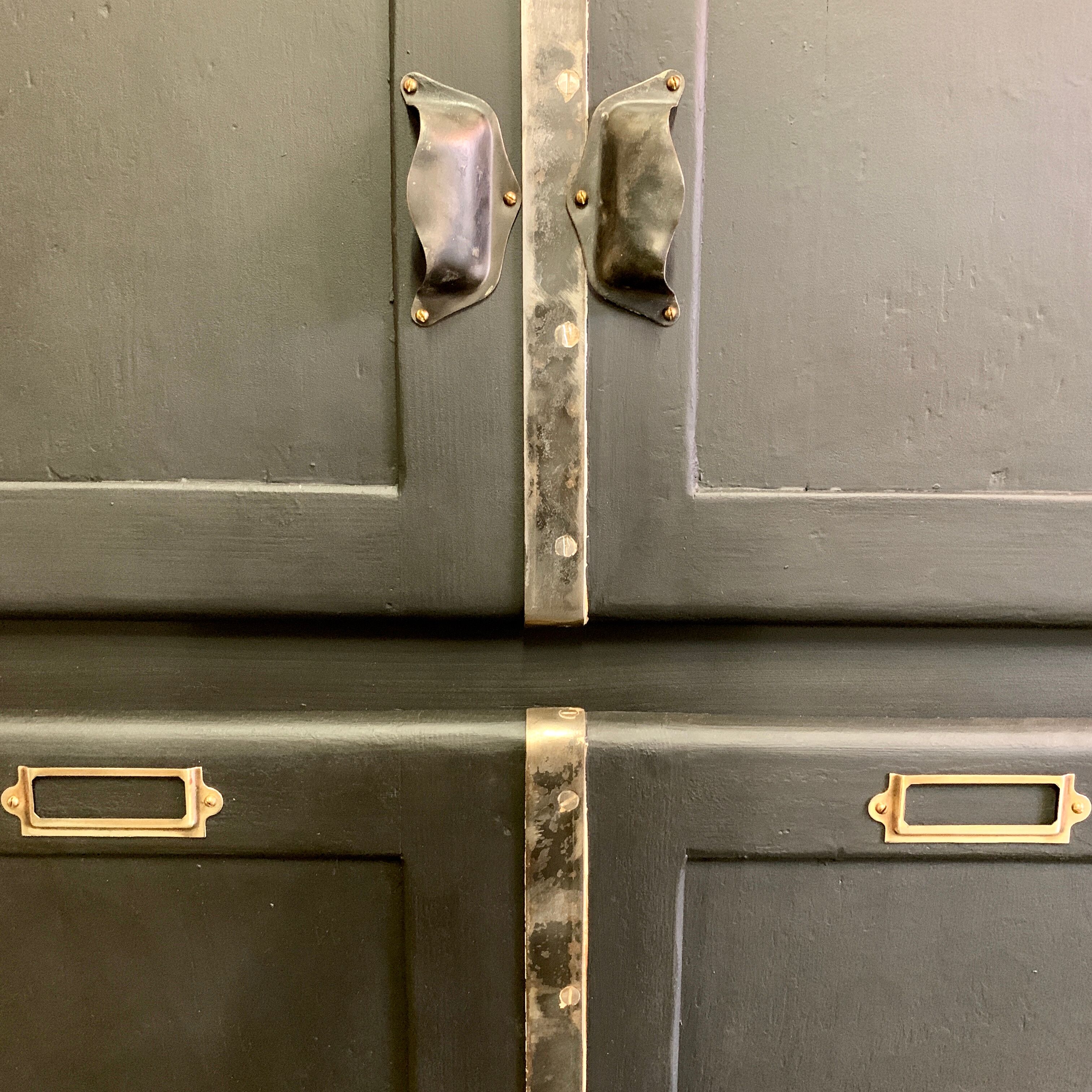 Black workshop buffet 1930