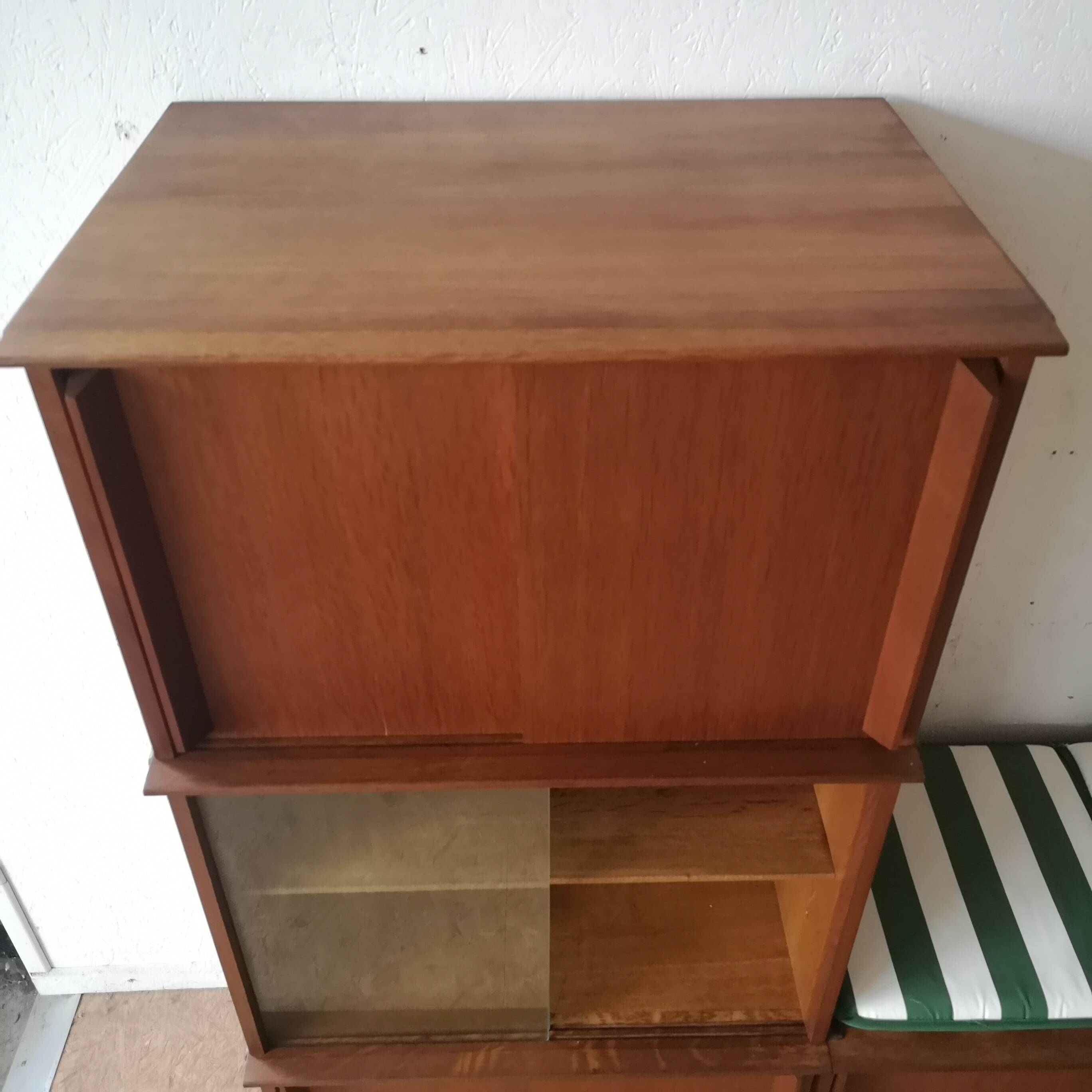 Asymmetrical Oscar furniture from the 60s/70s.