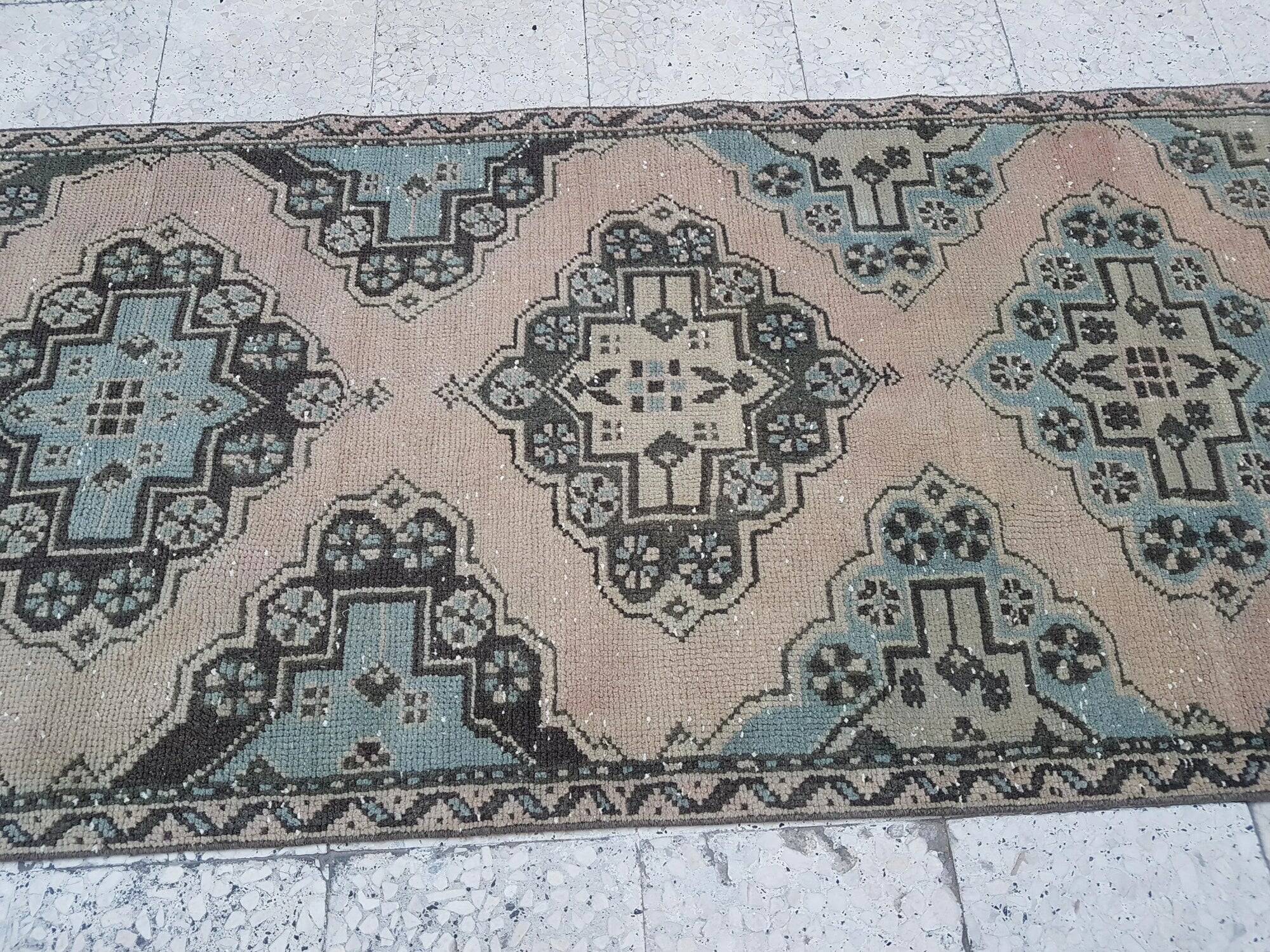 Vintage Turkish hallway rug 95x354 cm