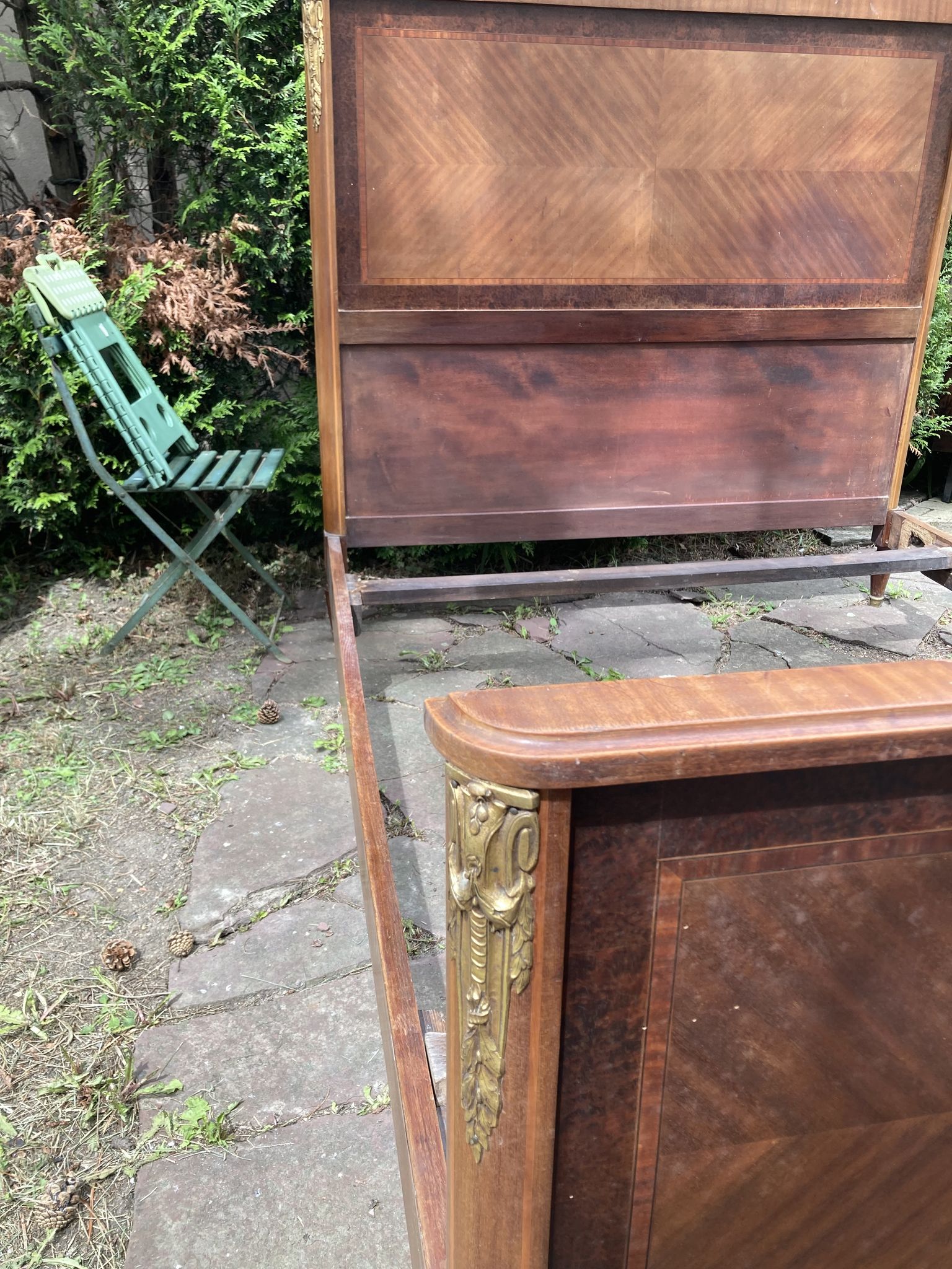 Lit 1926 tuya et acajou