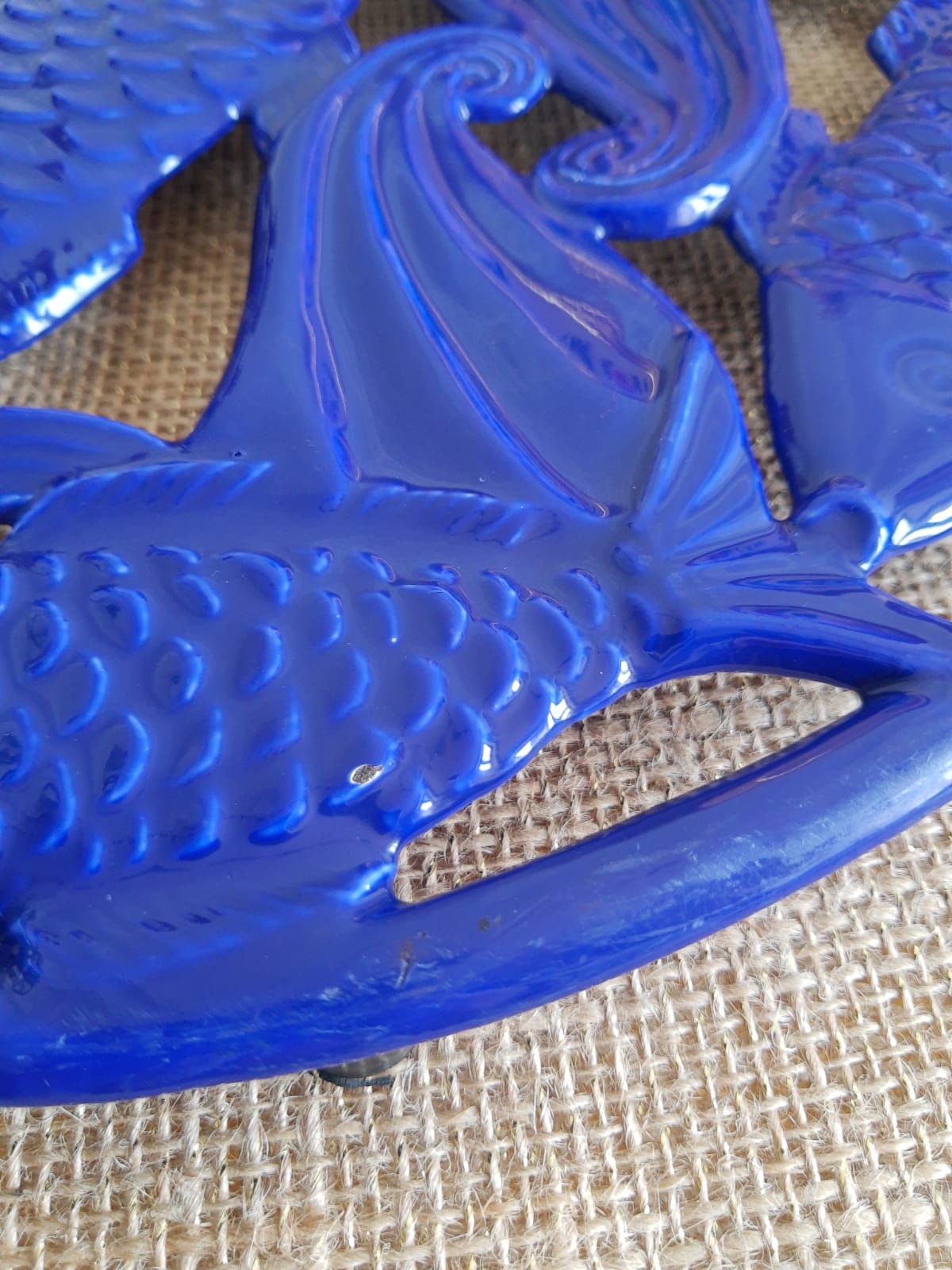 Cast iron underside fish patterns - Vintage
