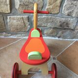 Carrier wooden horse for the little ones
