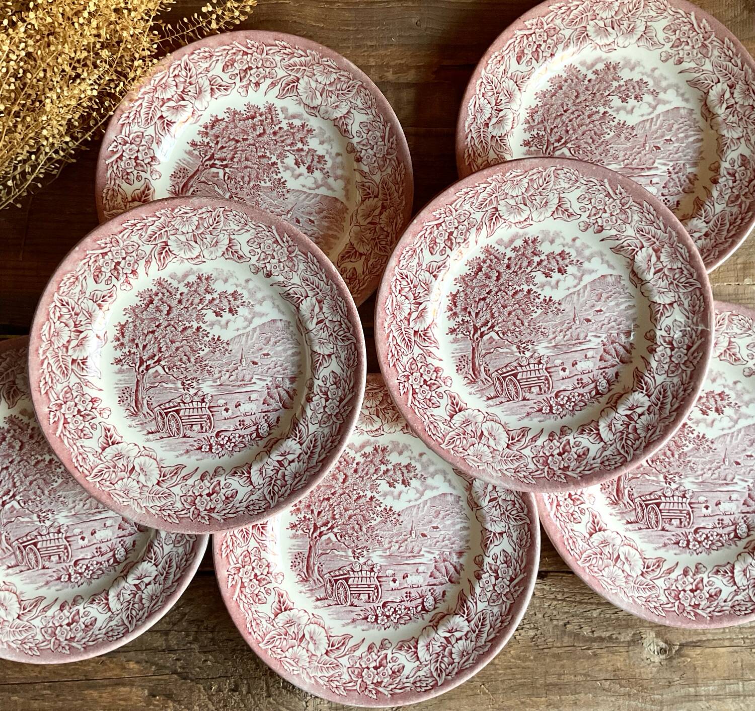 7 EIT England dessert plates