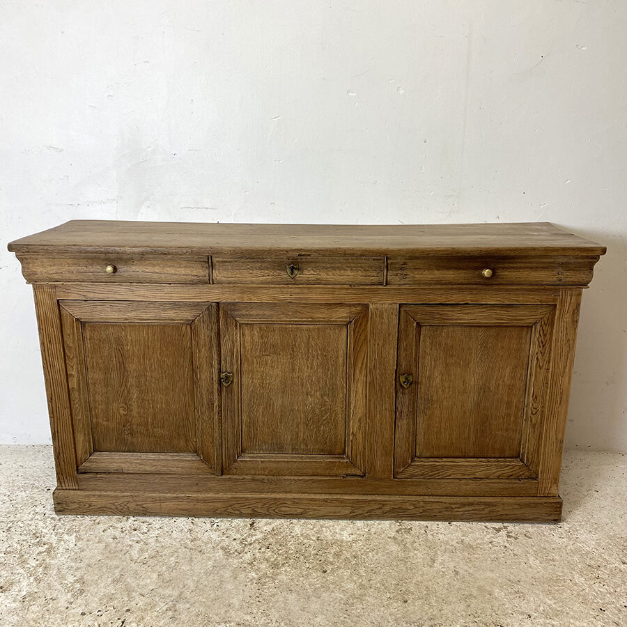 Buffet ancien chêne massif