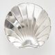 Grand plat en forme de coquillage plaqué argent