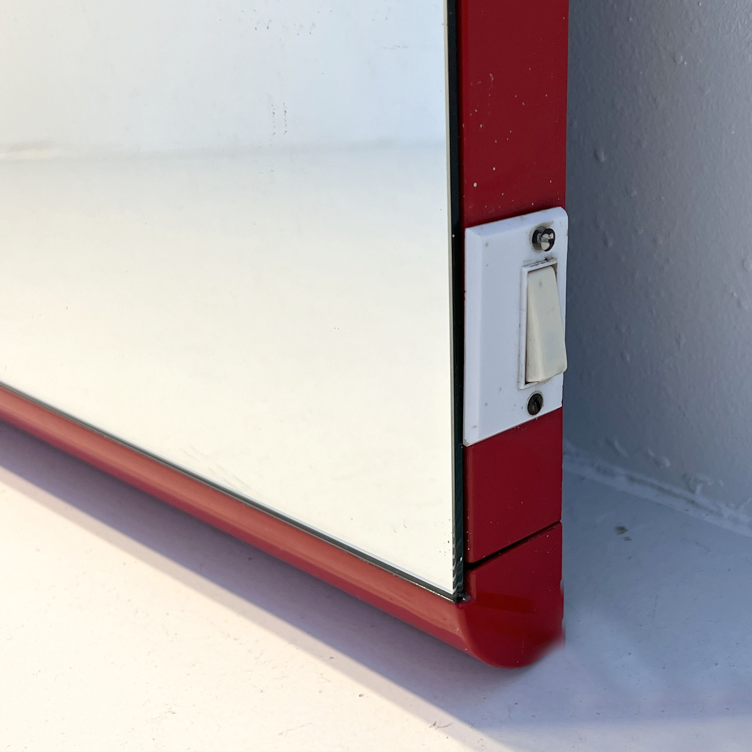 Mirror with integrated red bulbs by Makio Hasuike for Gedy, 1970