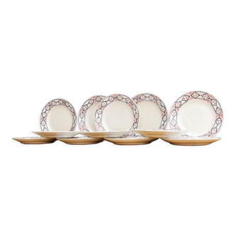 Set of 12 plates in Sarreguemines faience, Brady model