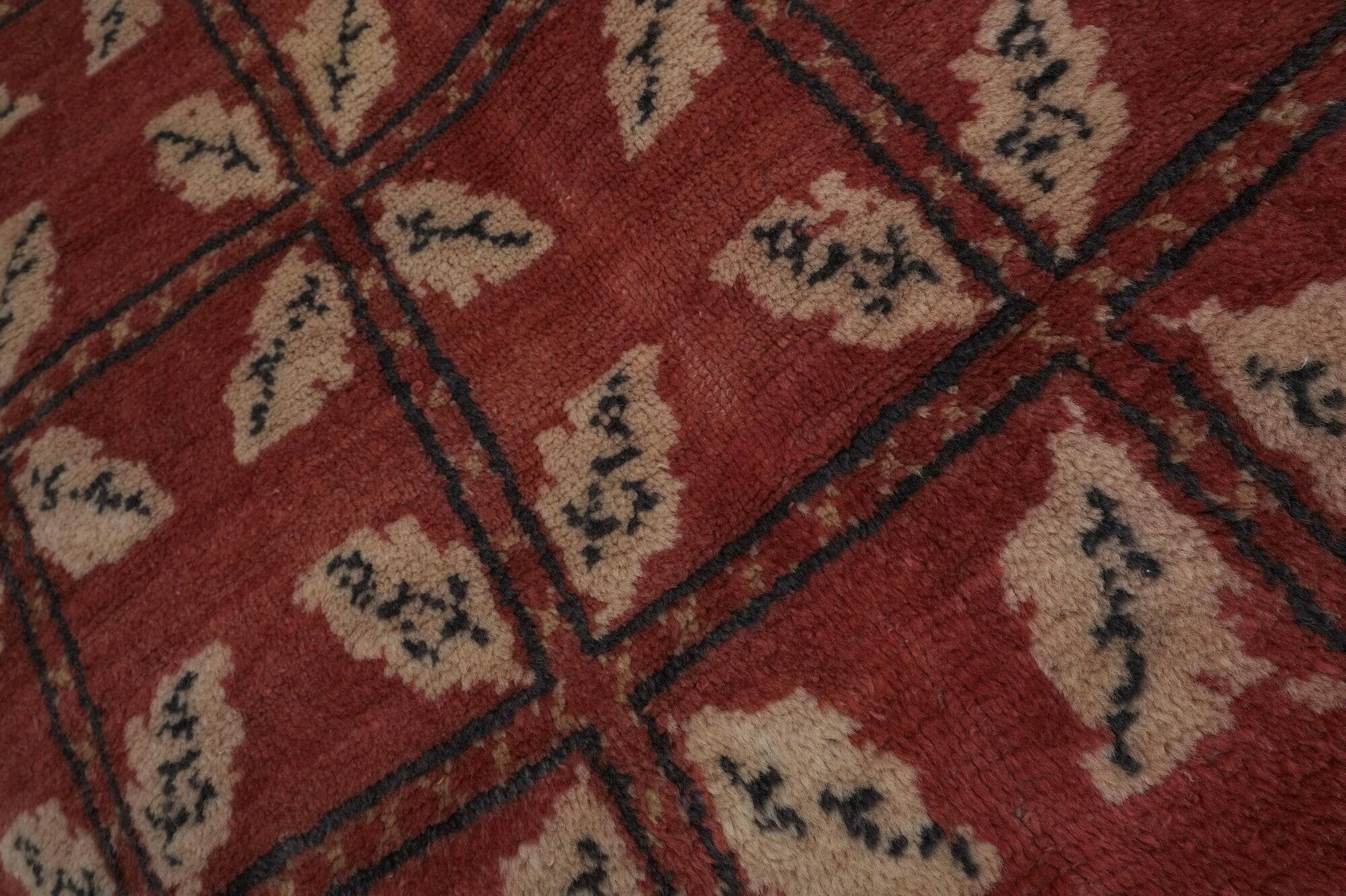 Vintage Turkish handmade rug 142x207 cm